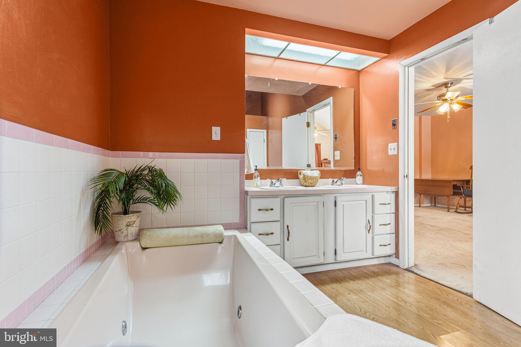 PEBBLE CREEK - Residential