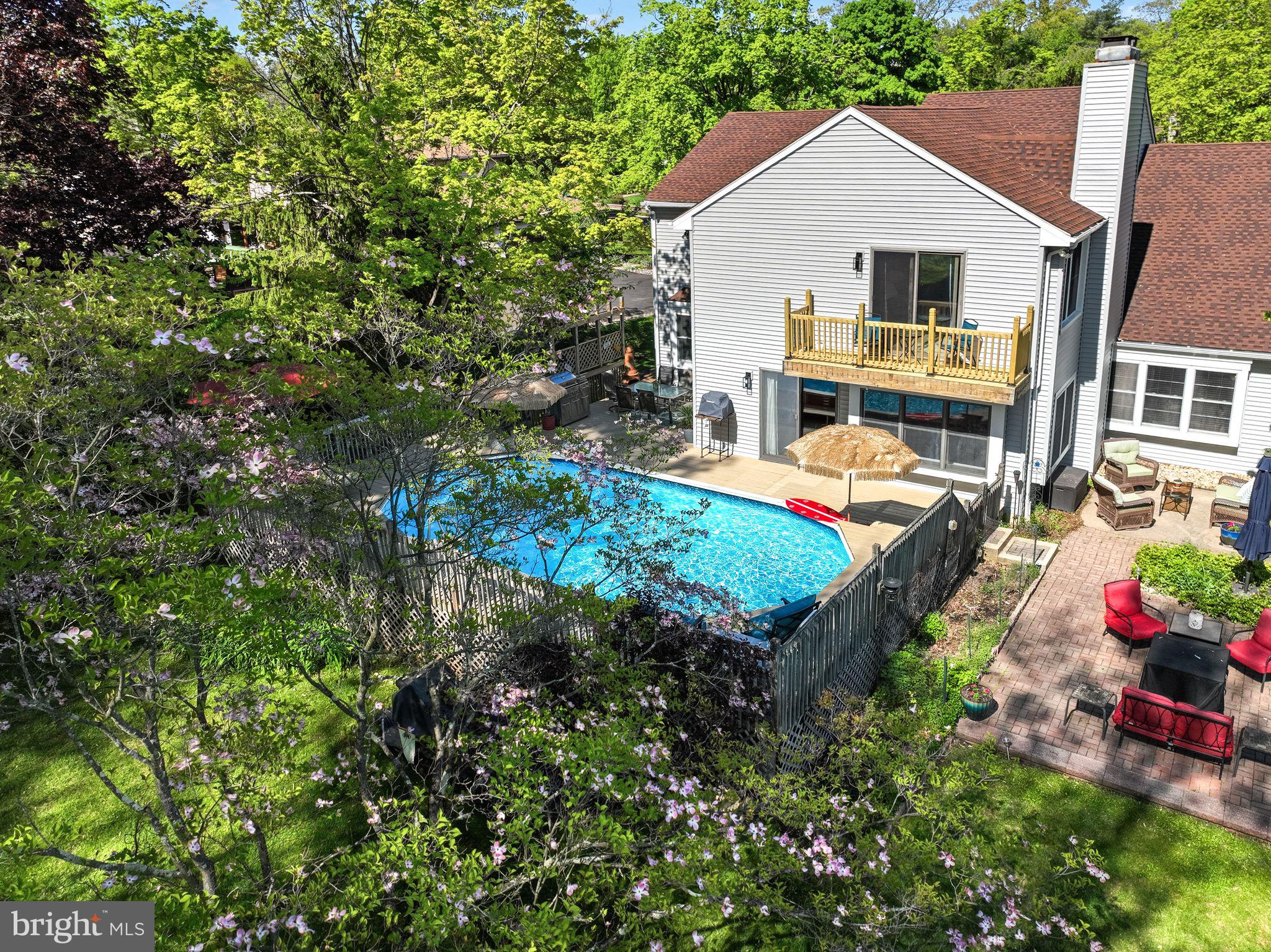 PEBBLE CREEK - Residential