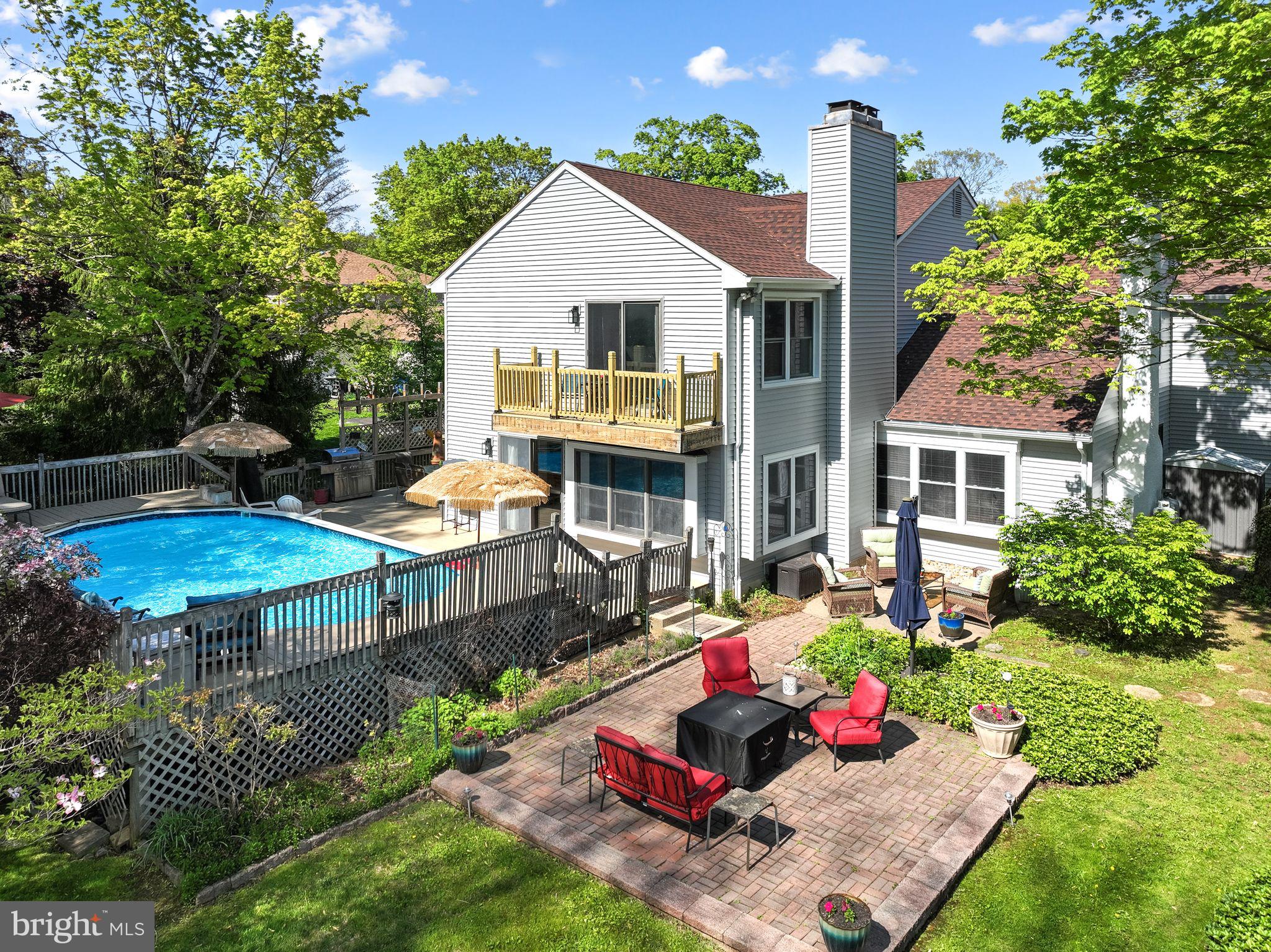 PEBBLE CREEK - Residential