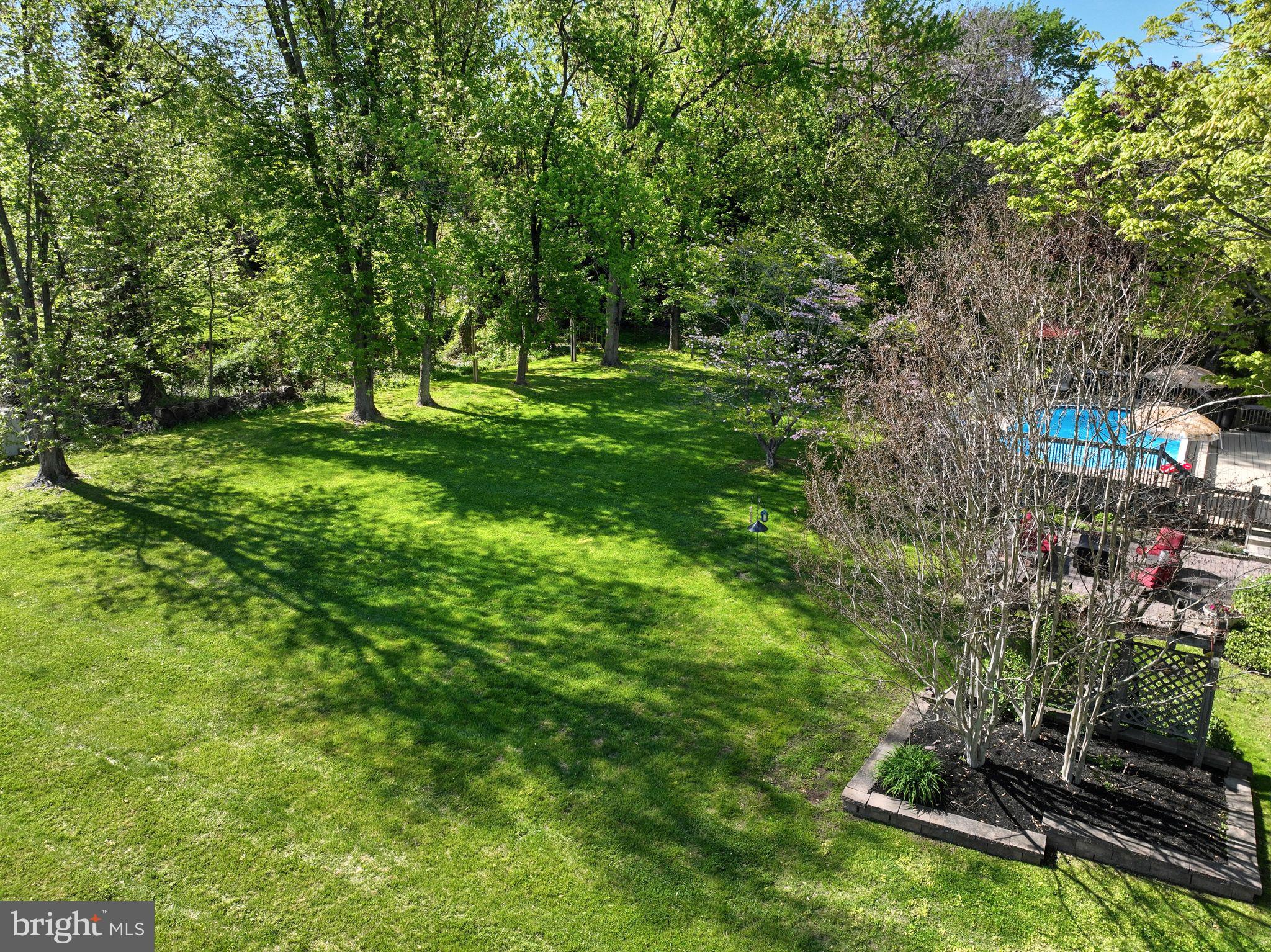 PEBBLE CREEK - Residential