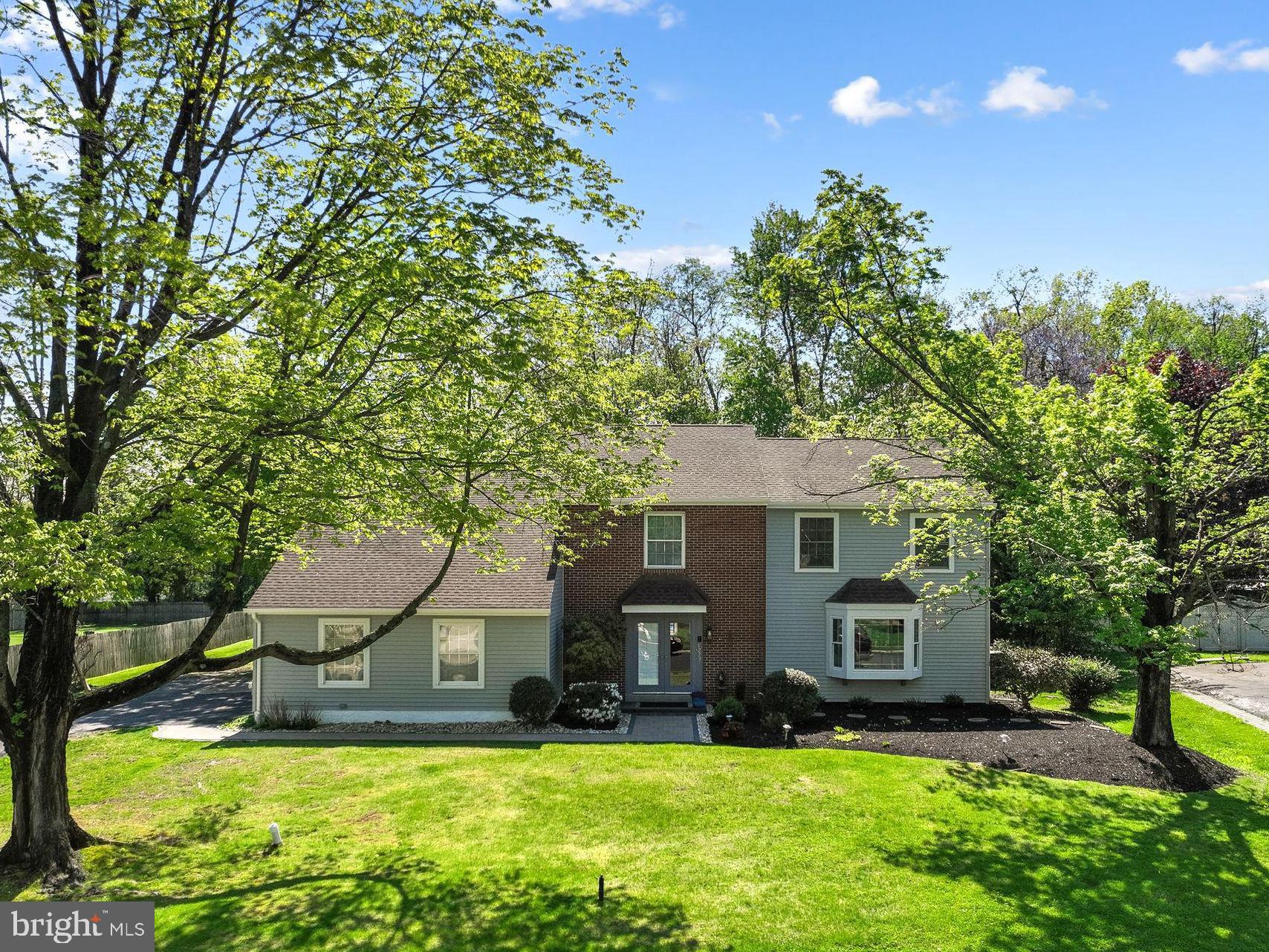 PEBBLE CREEK - Residential