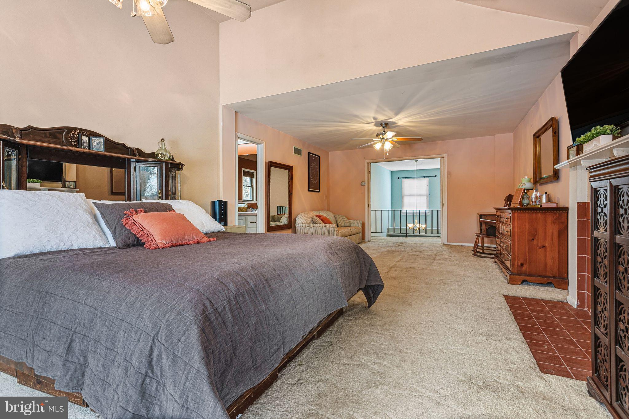 PEBBLE CREEK - Residential