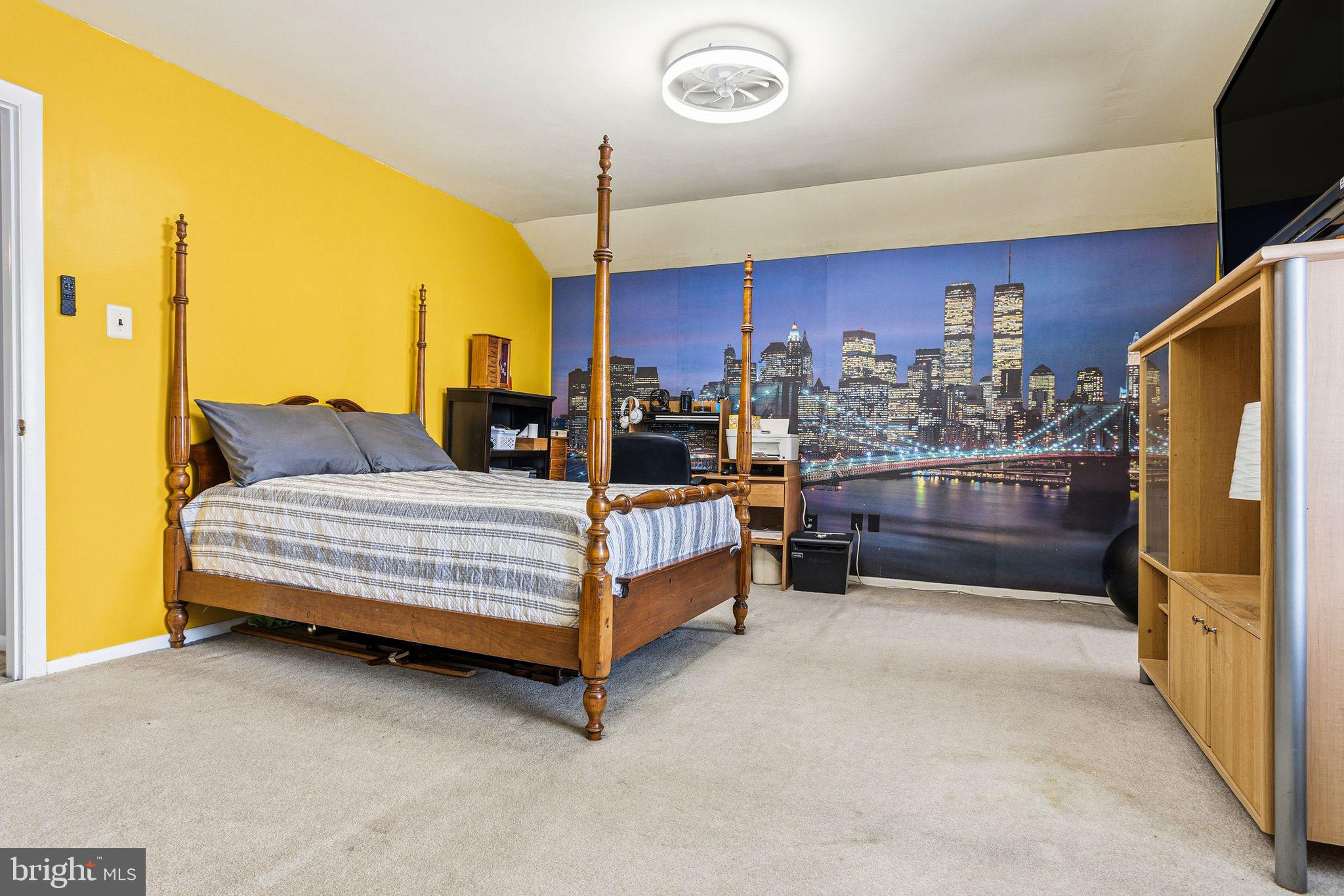 PEBBLE CREEK - Residential