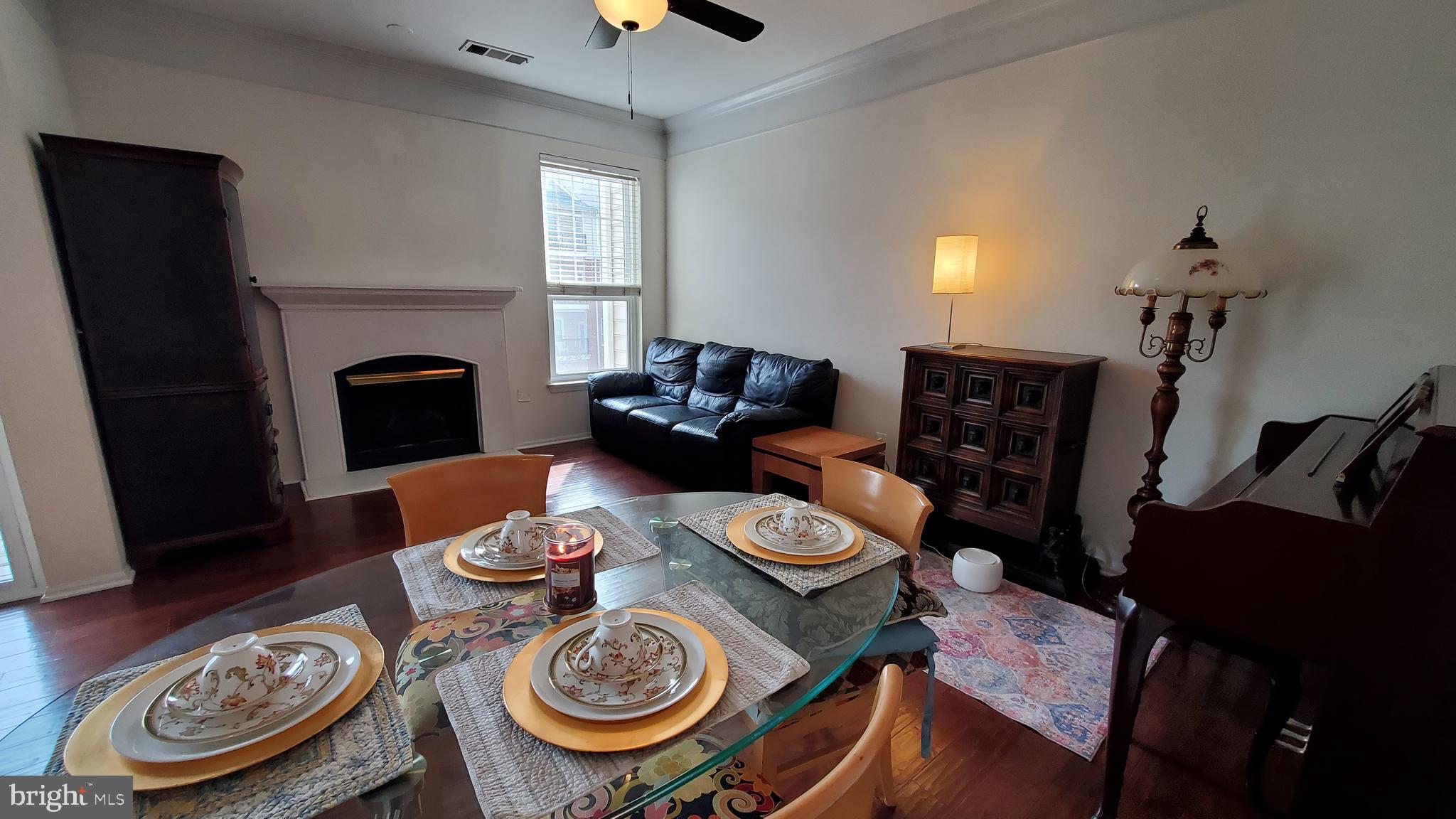 GATES OF MCLEAN - Residential Lease