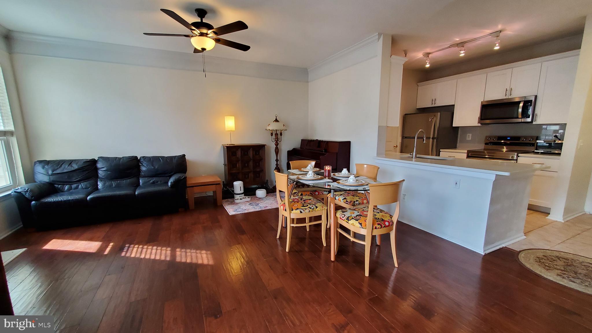 GATES OF MCLEAN - Residential Lease