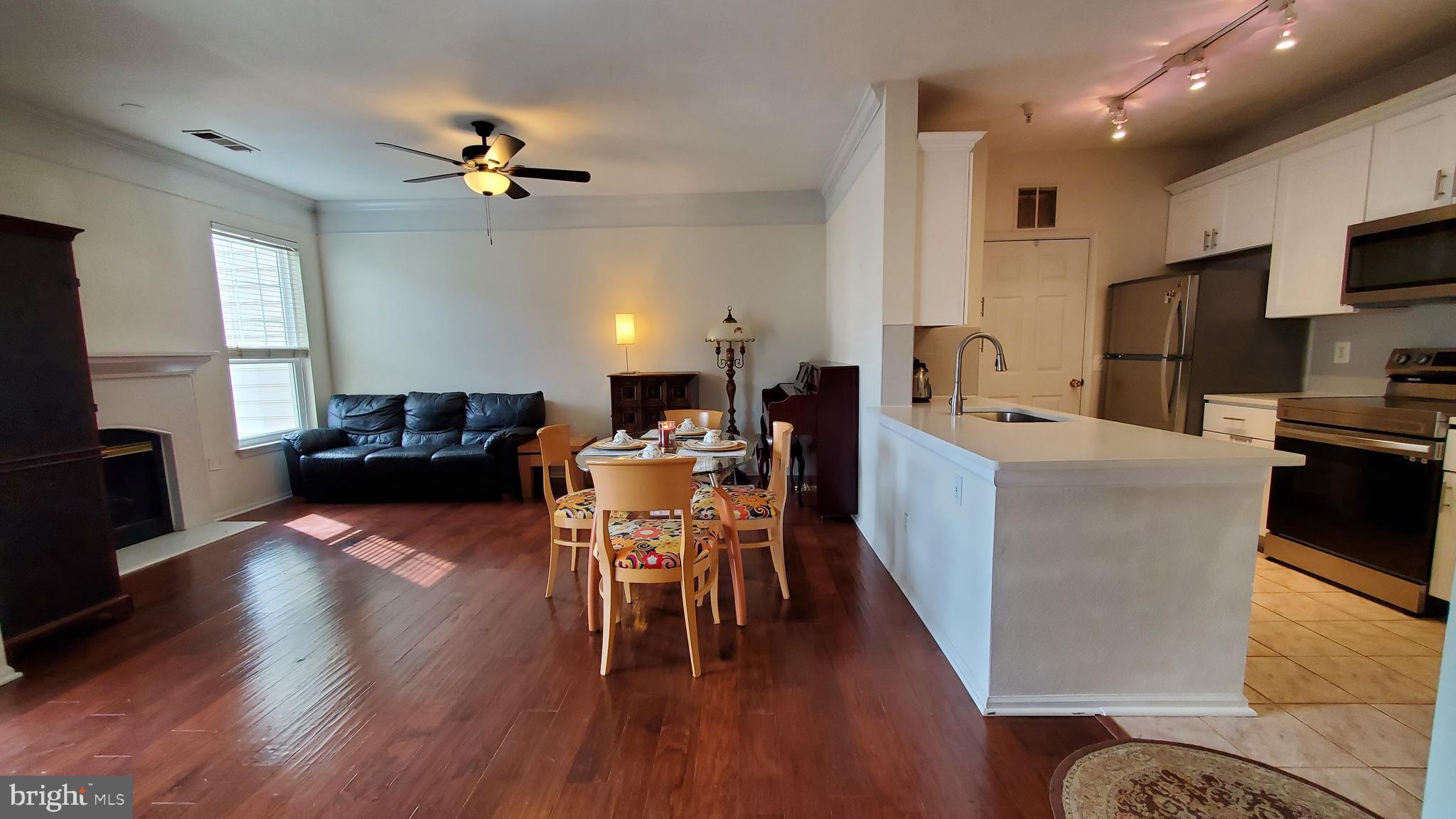 GATES OF MCLEAN - Residential Lease