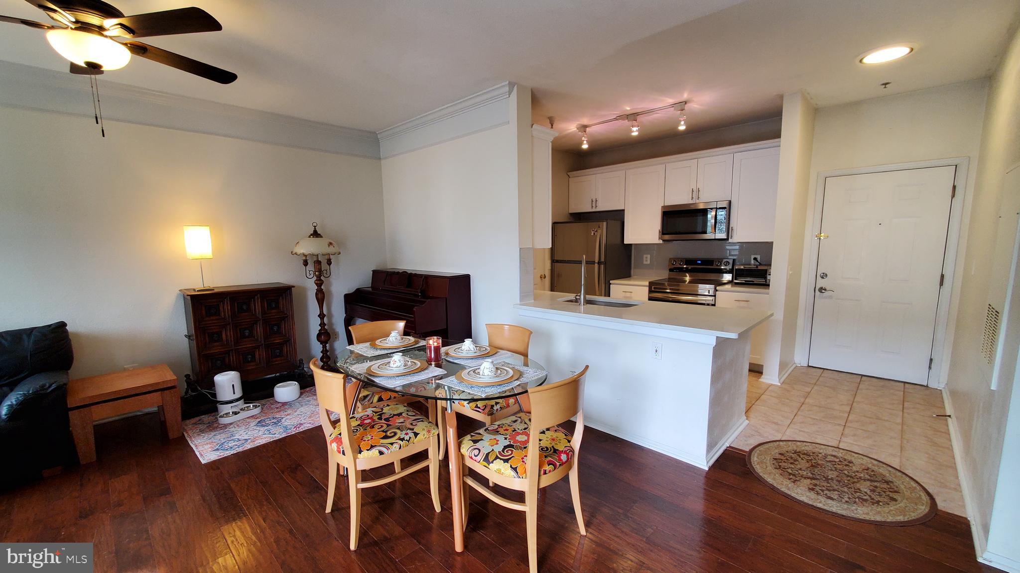 GATES OF MCLEAN - Residential Lease