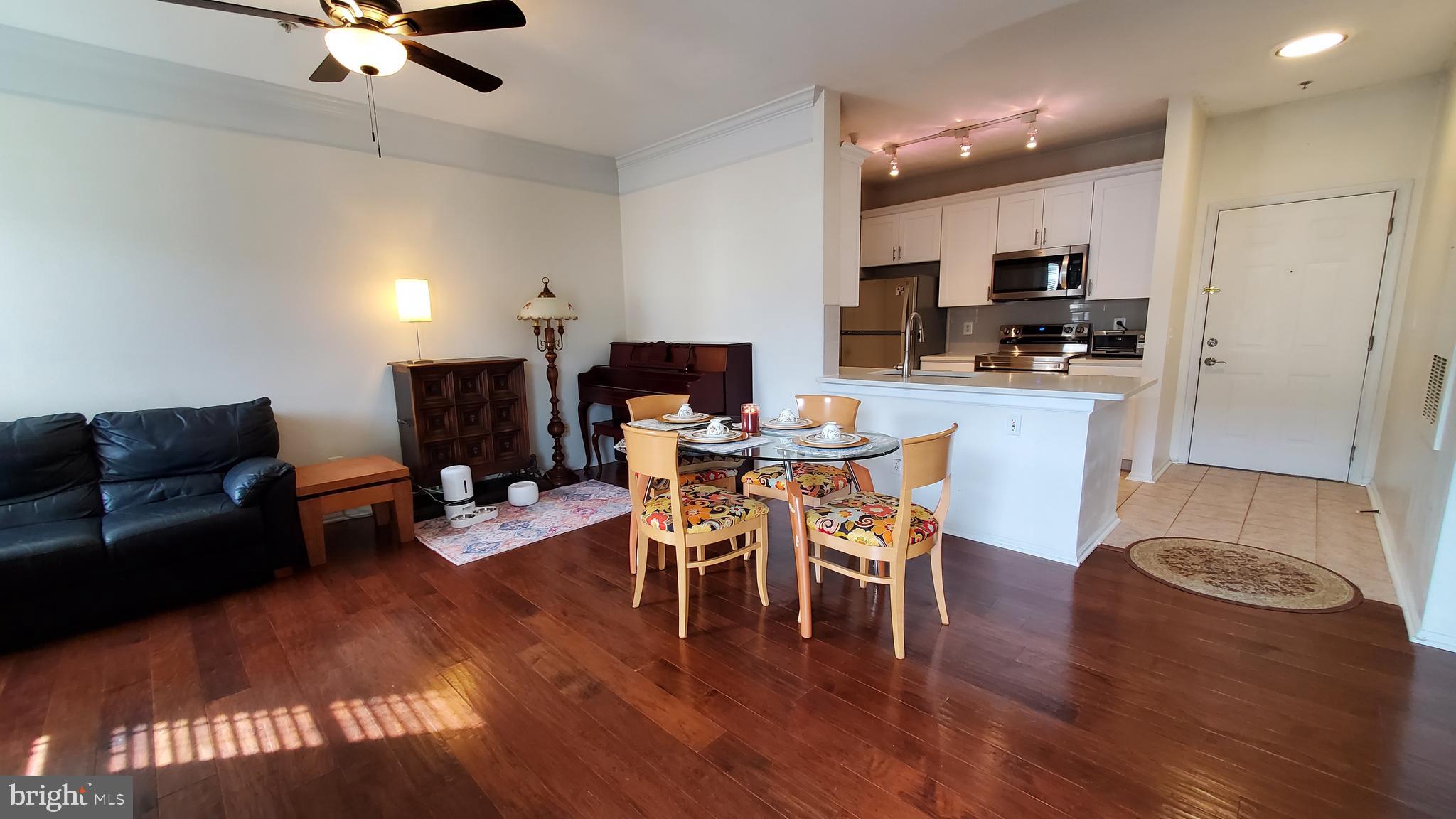 GATES OF MCLEAN - Residential Lease