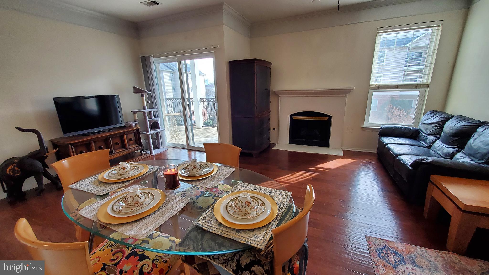 GATES OF MCLEAN - Residential Lease