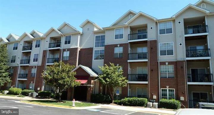 GATES OF MCLEAN - Residential Lease