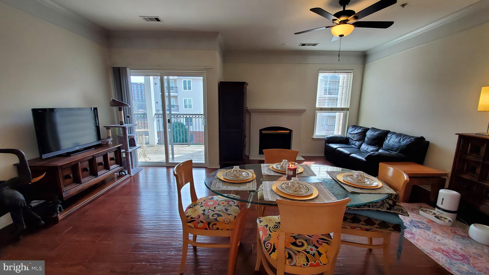 GATES OF MCLEAN - Residential Lease