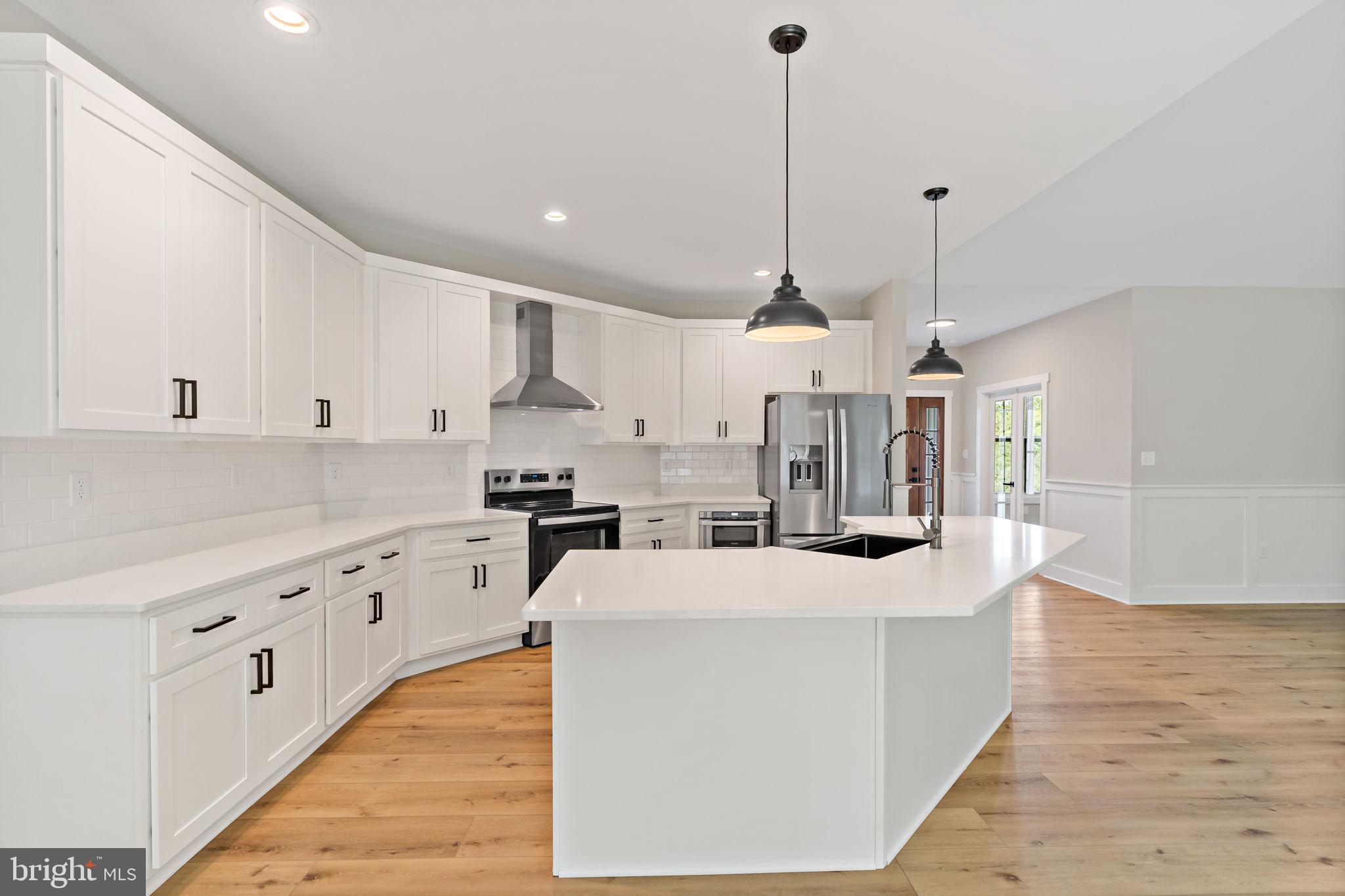 POTOMAC RIVER FARMS - Residential