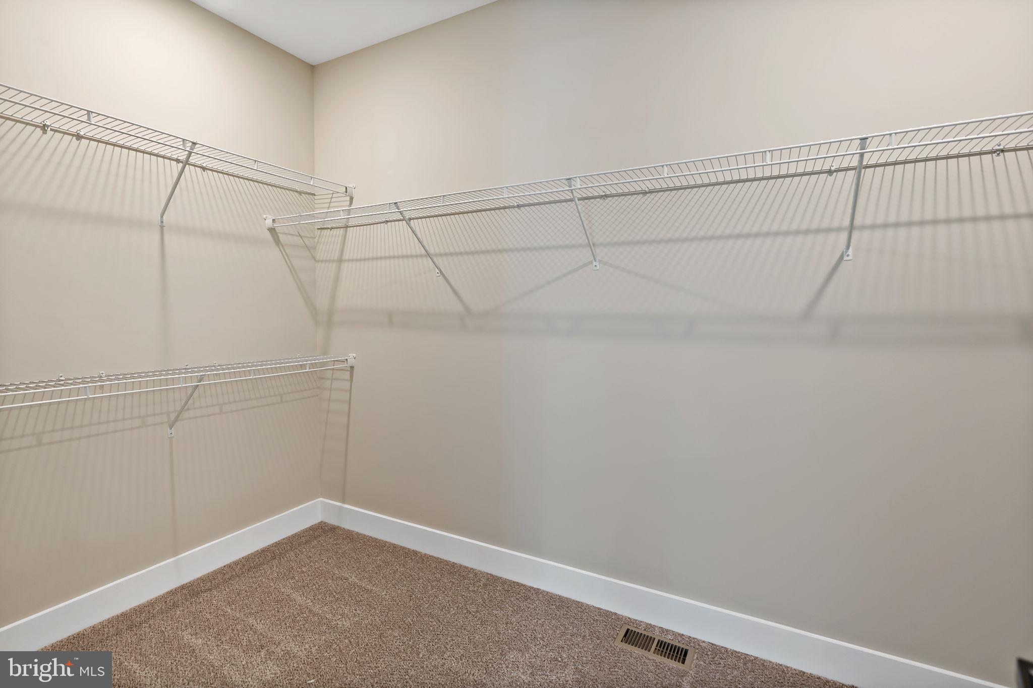 POTOMAC RIVER FARMS - Residential