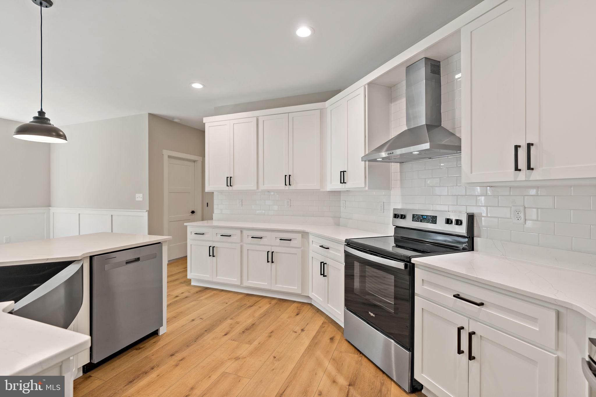 POTOMAC RIVER FARMS - Residential