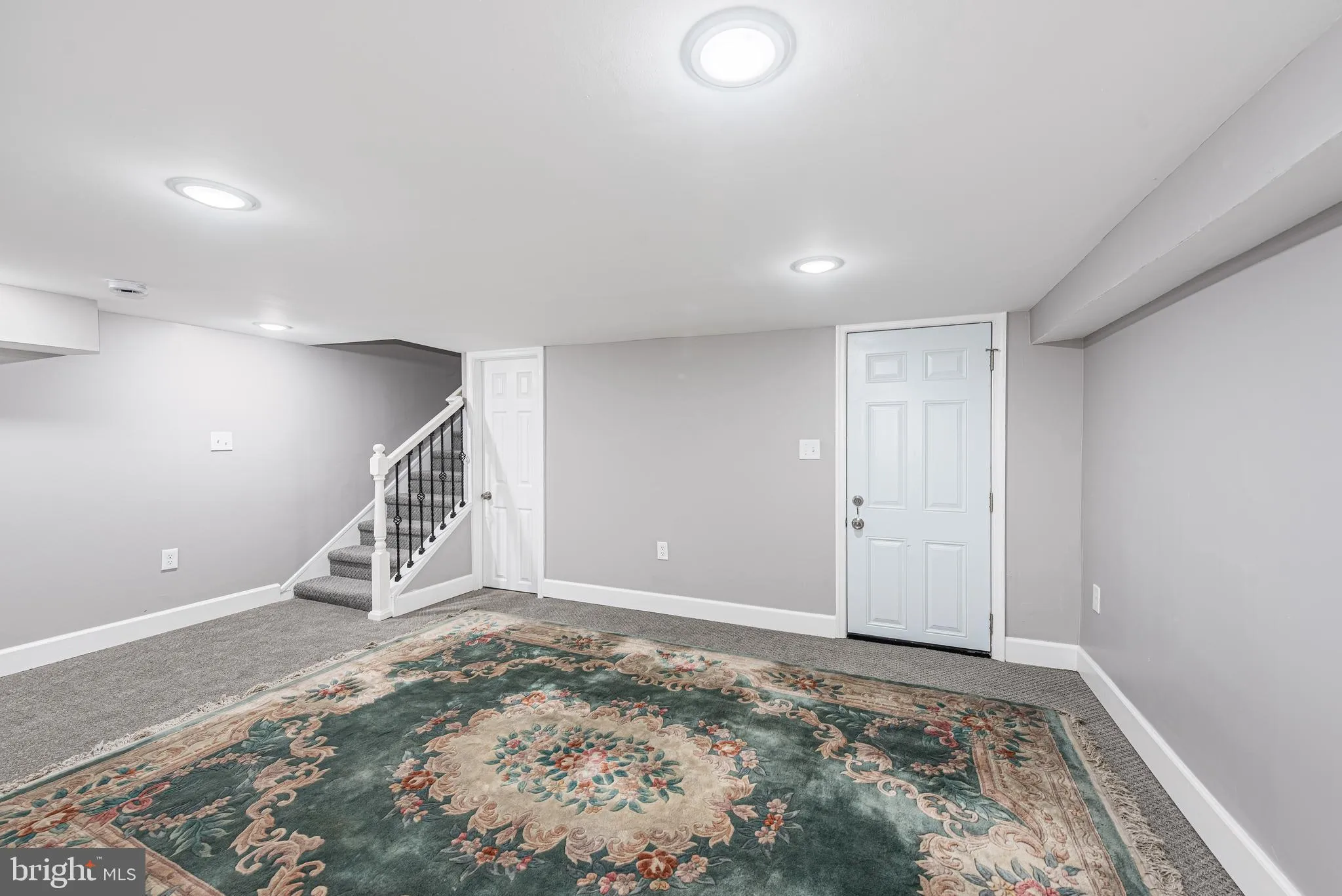 Baltimore, Maryland 21223, United States, 5 Bedrooms Bedrooms, ,4 BathroomsBathrooms,Residential,Pending,36381