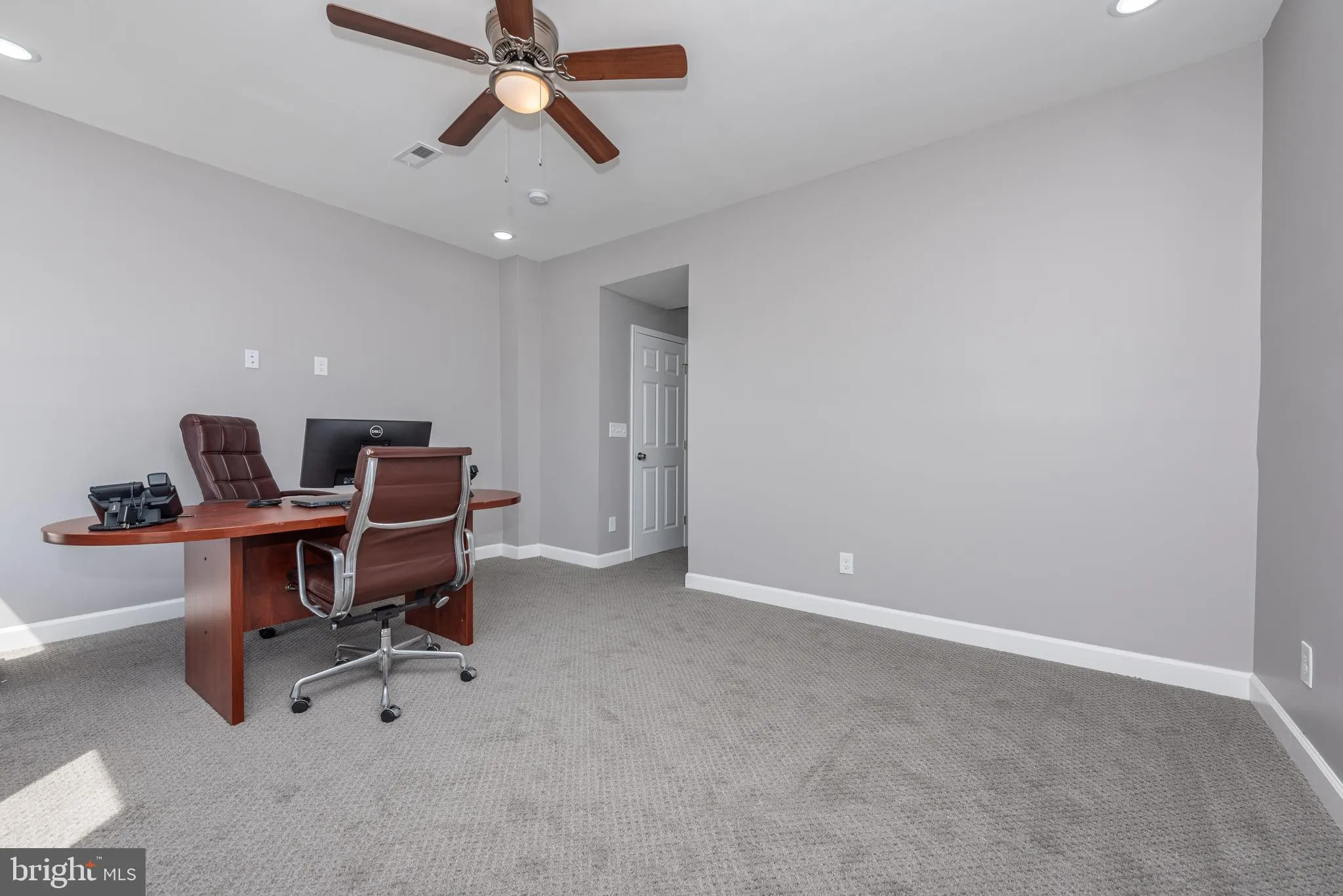 Baltimore, Maryland 21223, United States, 5 Bedrooms Bedrooms, ,4 BathroomsBathrooms,Residential,Pending,36381