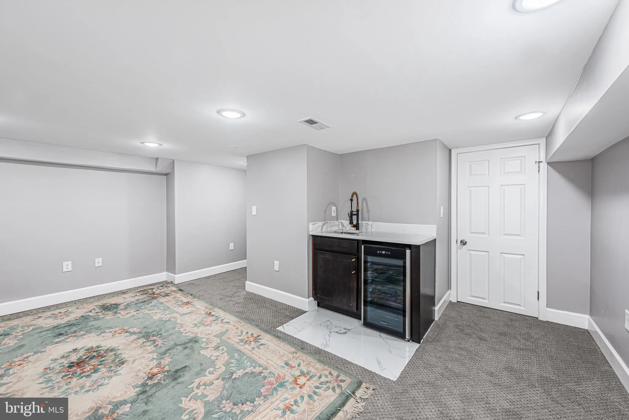 Baltimore, Maryland 21223, United States, 5 Bedrooms Bedrooms, ,4 BathroomsBathrooms,Residential,Pending,36381