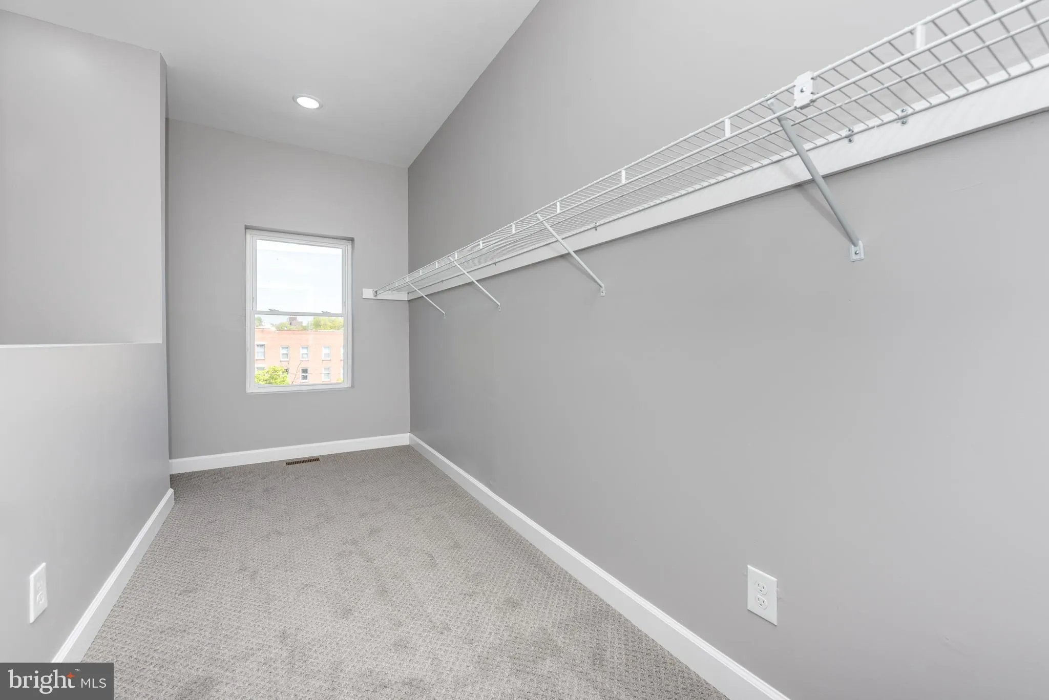 Baltimore, Maryland 21223, United States, 5 Bedrooms Bedrooms, ,4 BathroomsBathrooms,Residential,Pending,36381