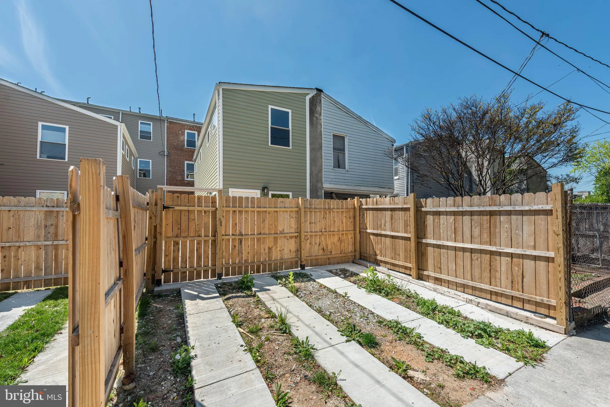Baltimore, Maryland 21223, United States, 5 Bedrooms Bedrooms, ,4 BathroomsBathrooms,Residential,Pending,36381