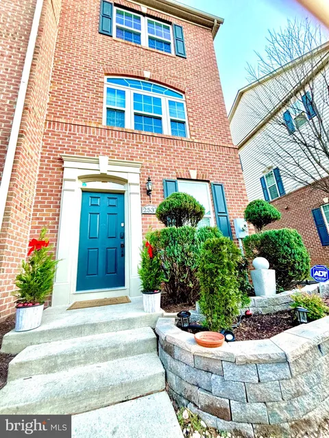 2537 Baldwin Crescent NE, Washington, DC MLS: DCDC2166794