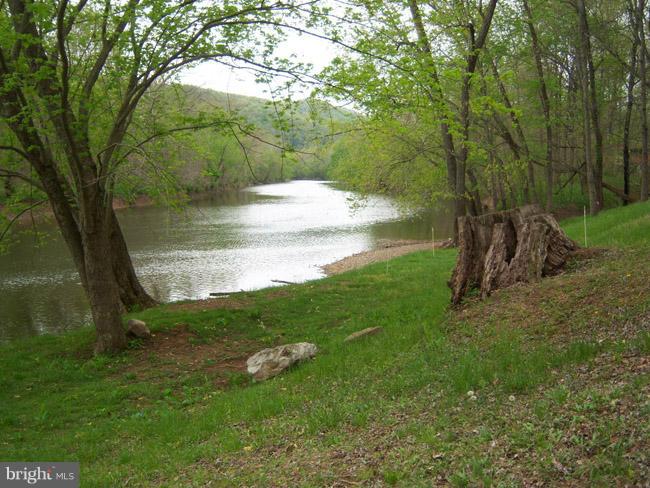 RIVER RIDGE - Residential