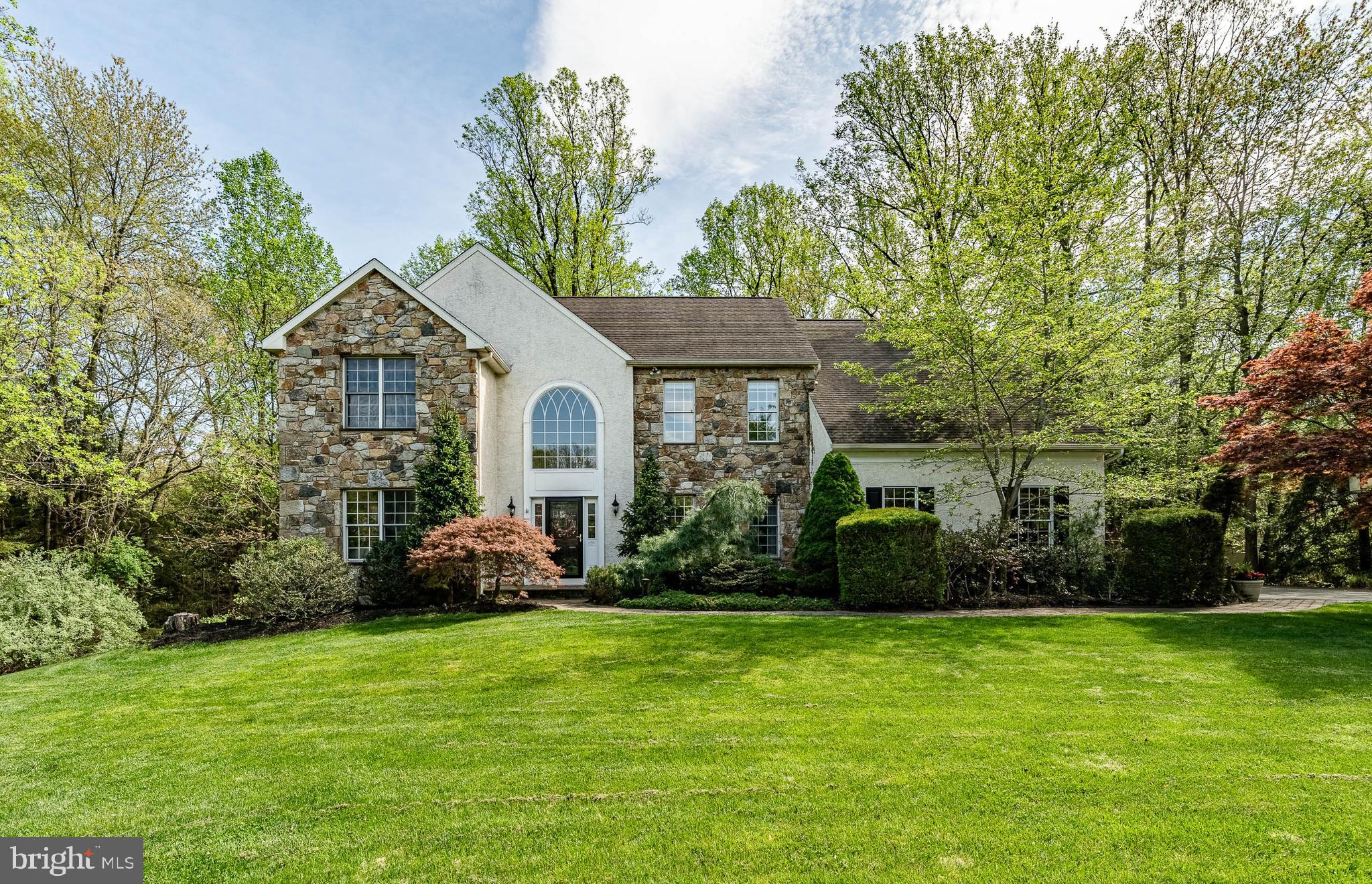 1413 HAMPTON DRIVE
