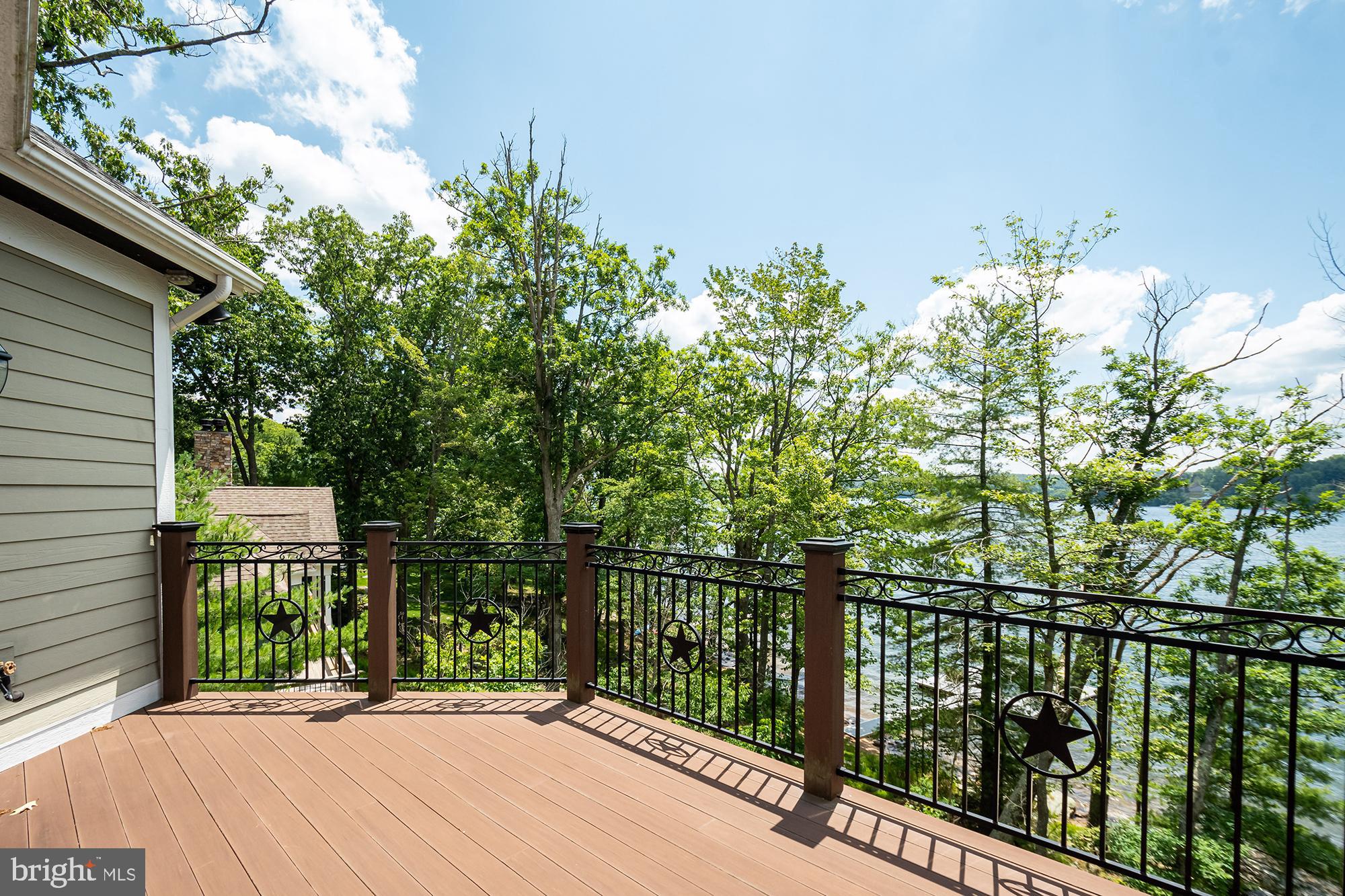 MEADOW MOUNTAIN - Residential