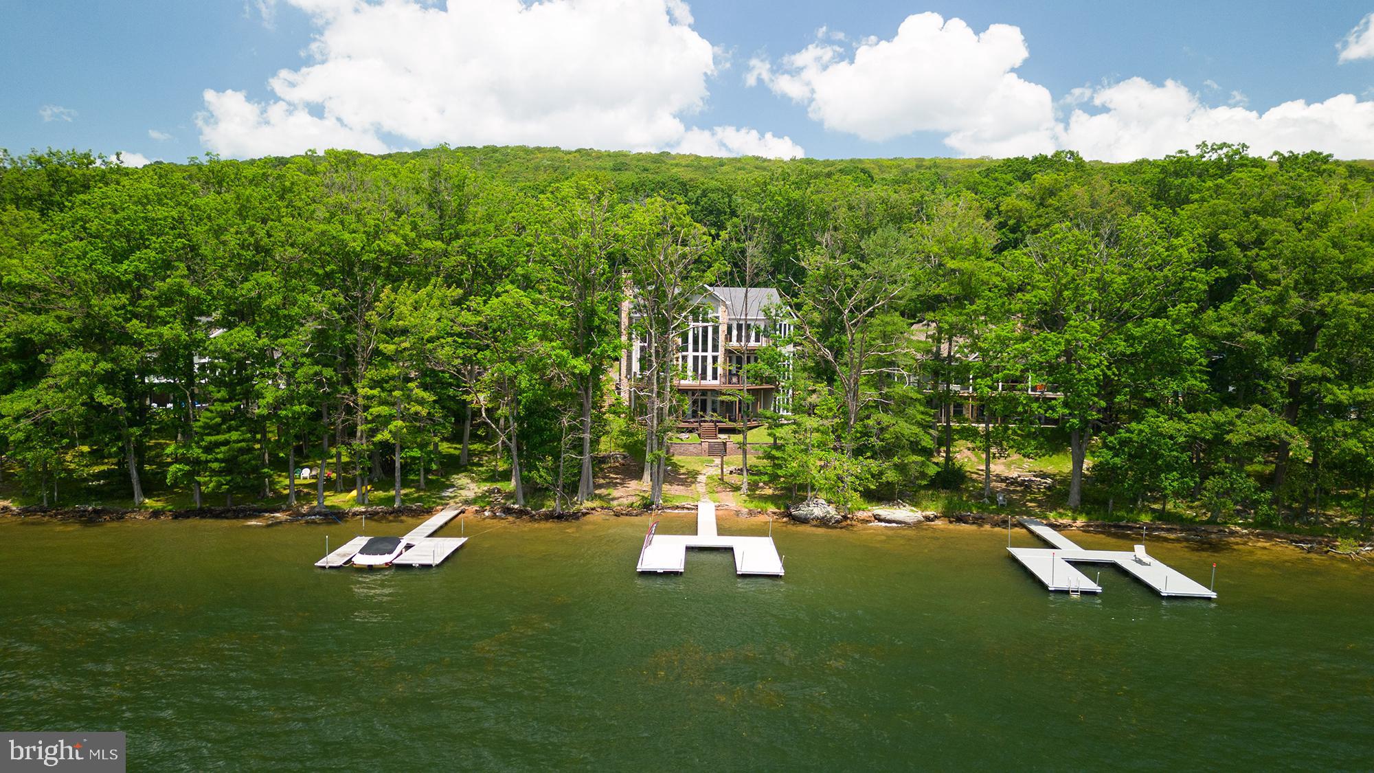 MEADOW MOUNTAIN - Residential