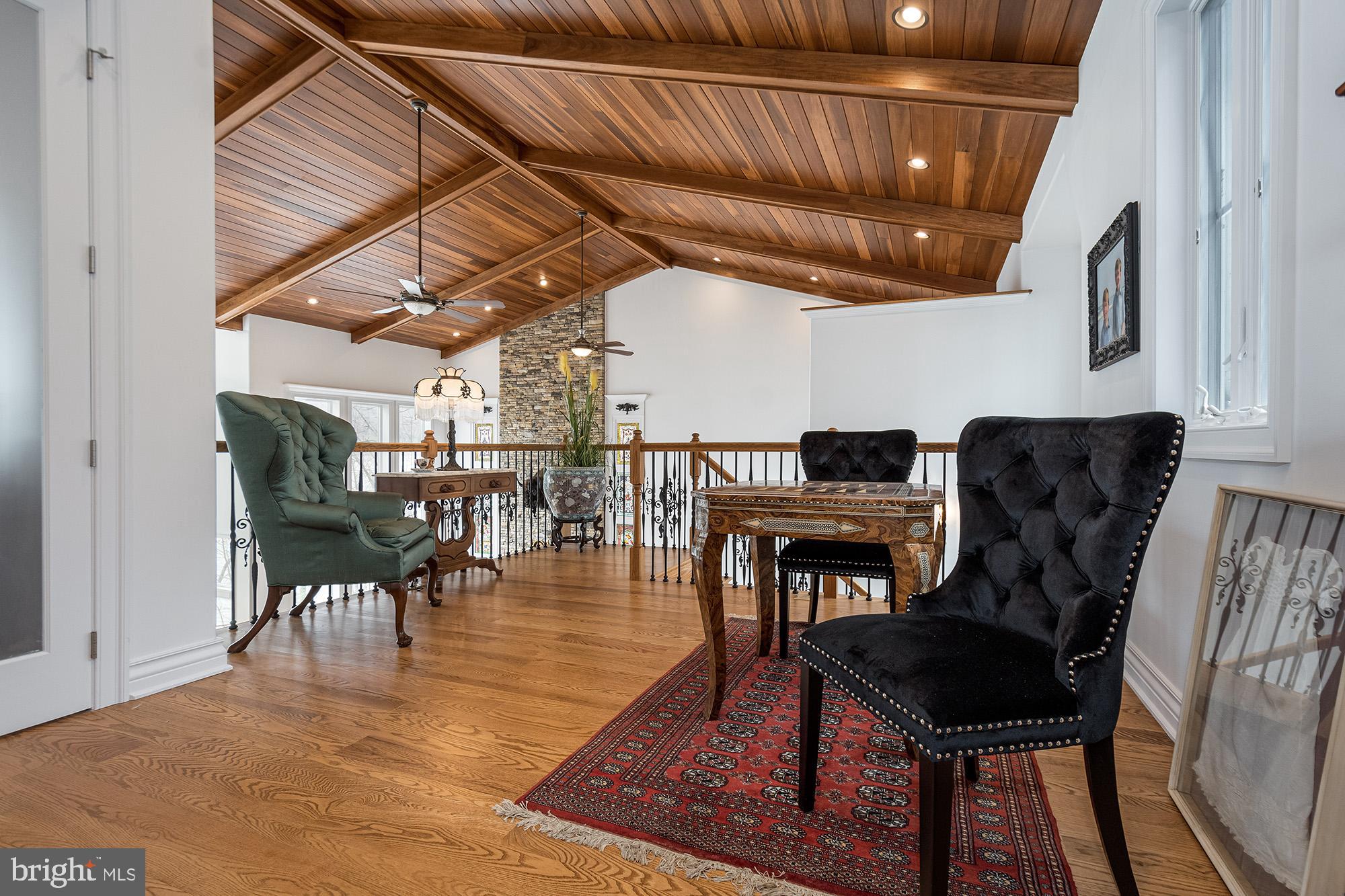 MEADOW MOUNTAIN - Residential