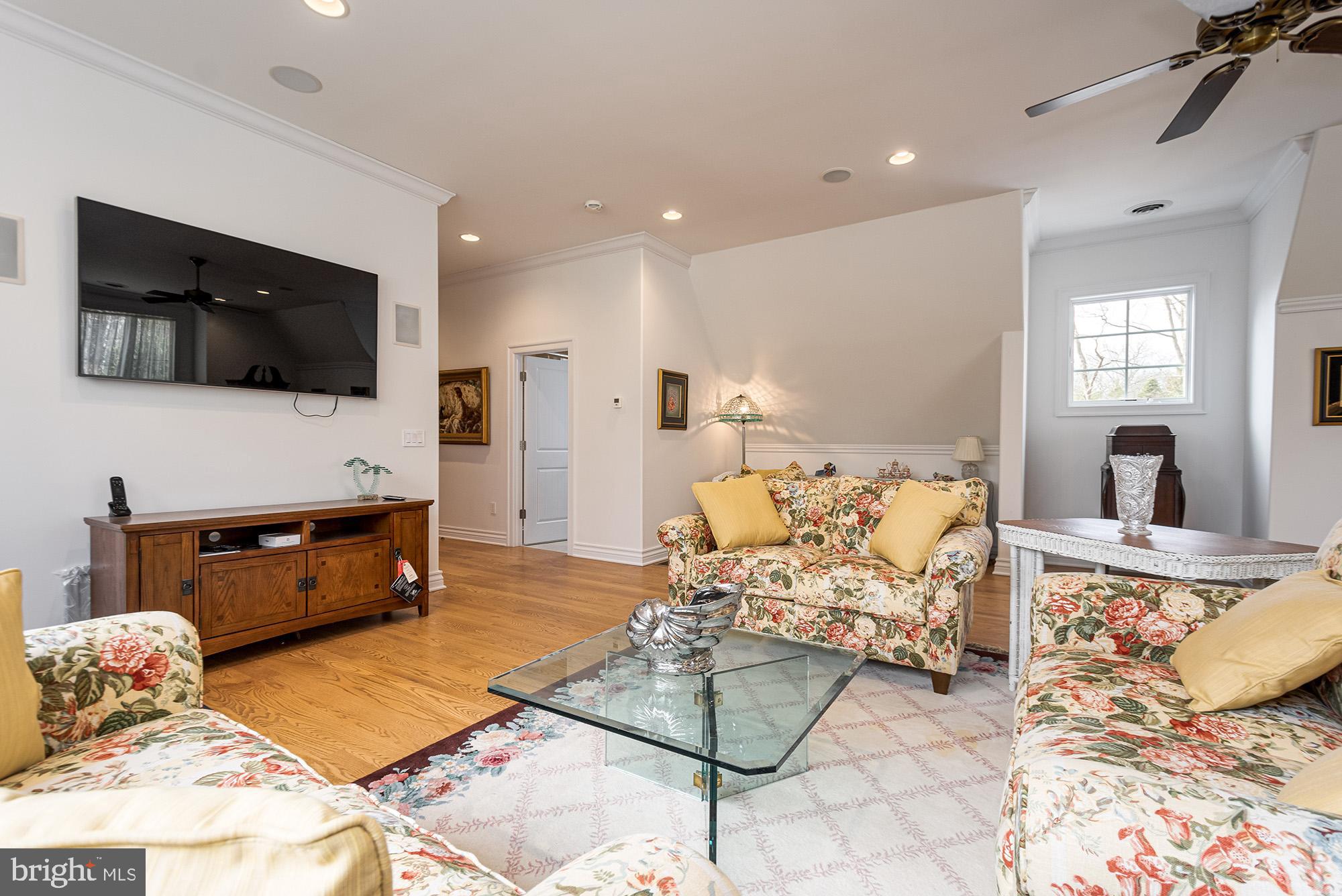 MEADOW MOUNTAIN - Residential