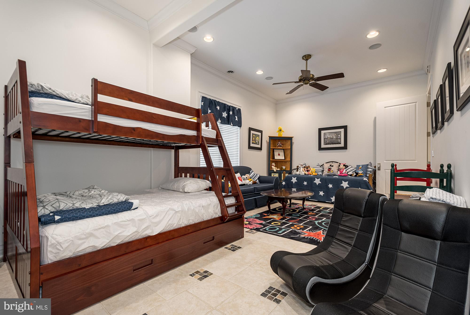 MEADOW MOUNTAIN - Residential