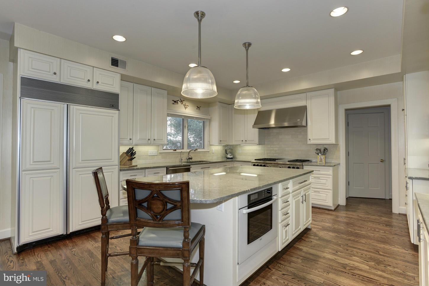 CHEVY CHASE - Residential