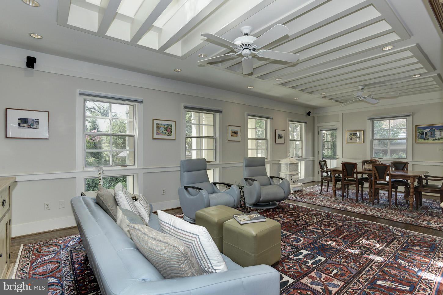 CHEVY CHASE - Residential