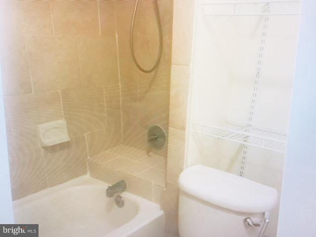 CEDAR HUNT - Residential Lease