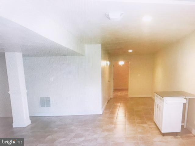 CEDAR HUNT - Residential Lease