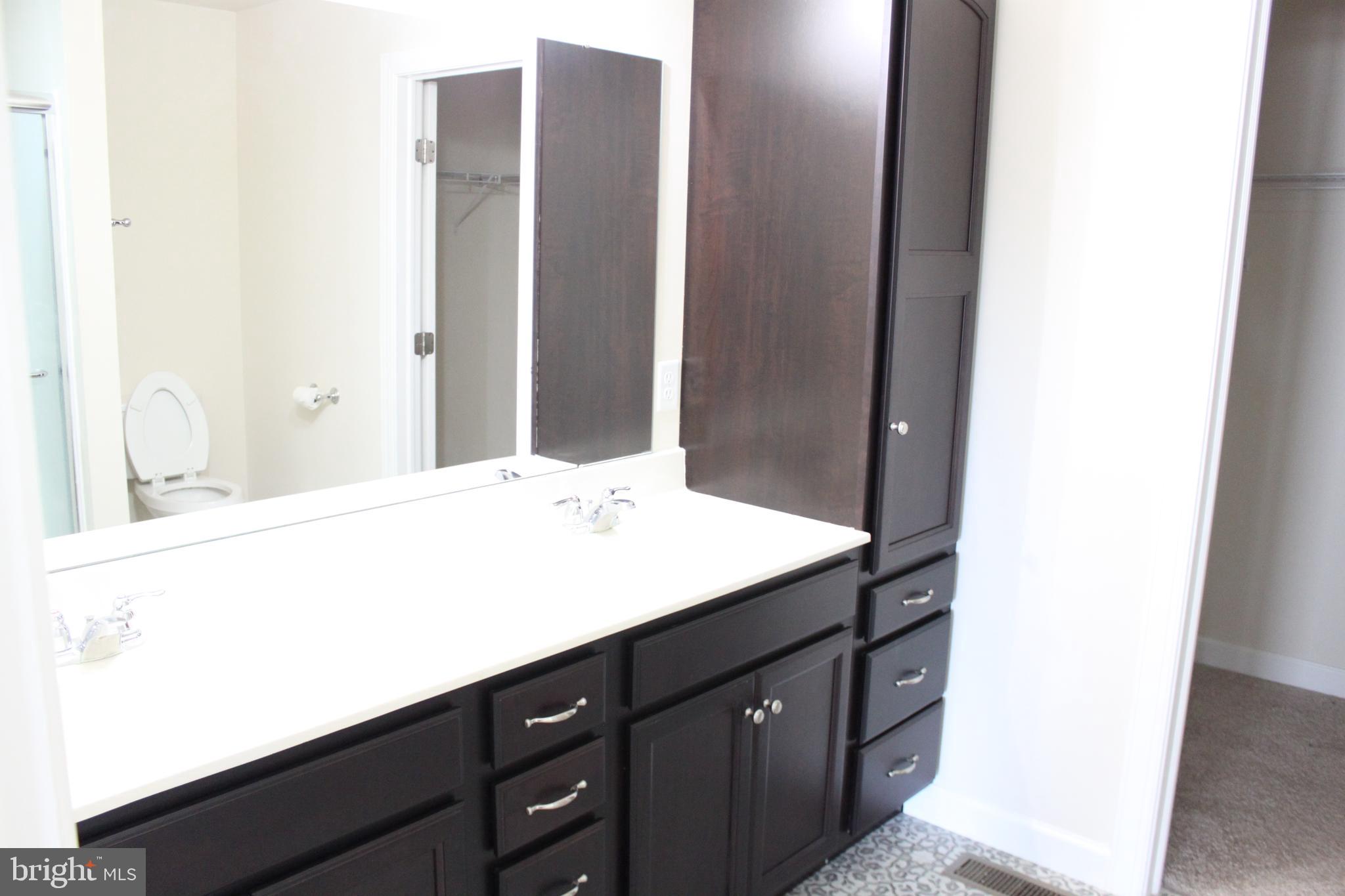 WOODLAND HILLS - Residential