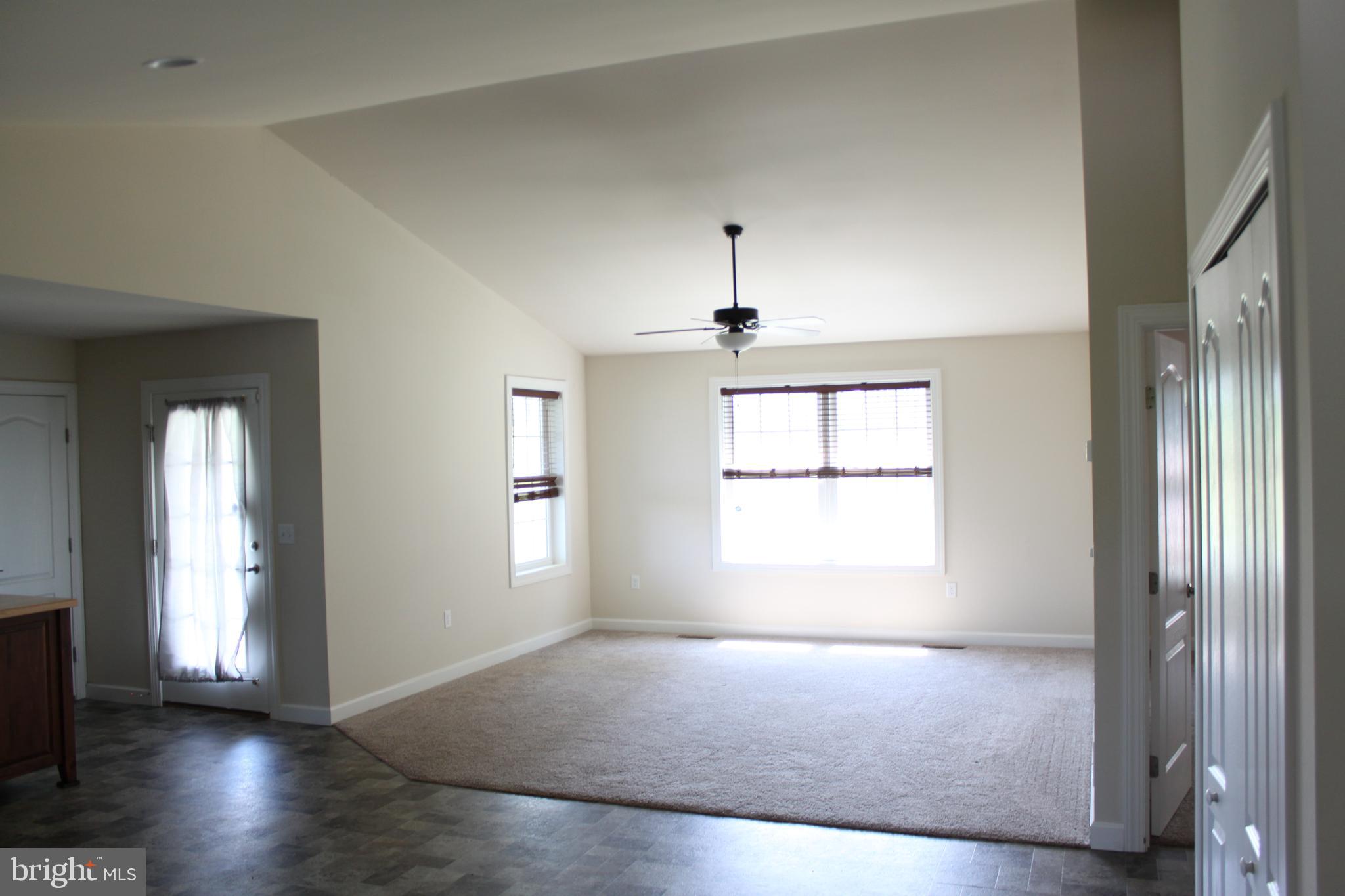 WOODLAND HILLS - Residential