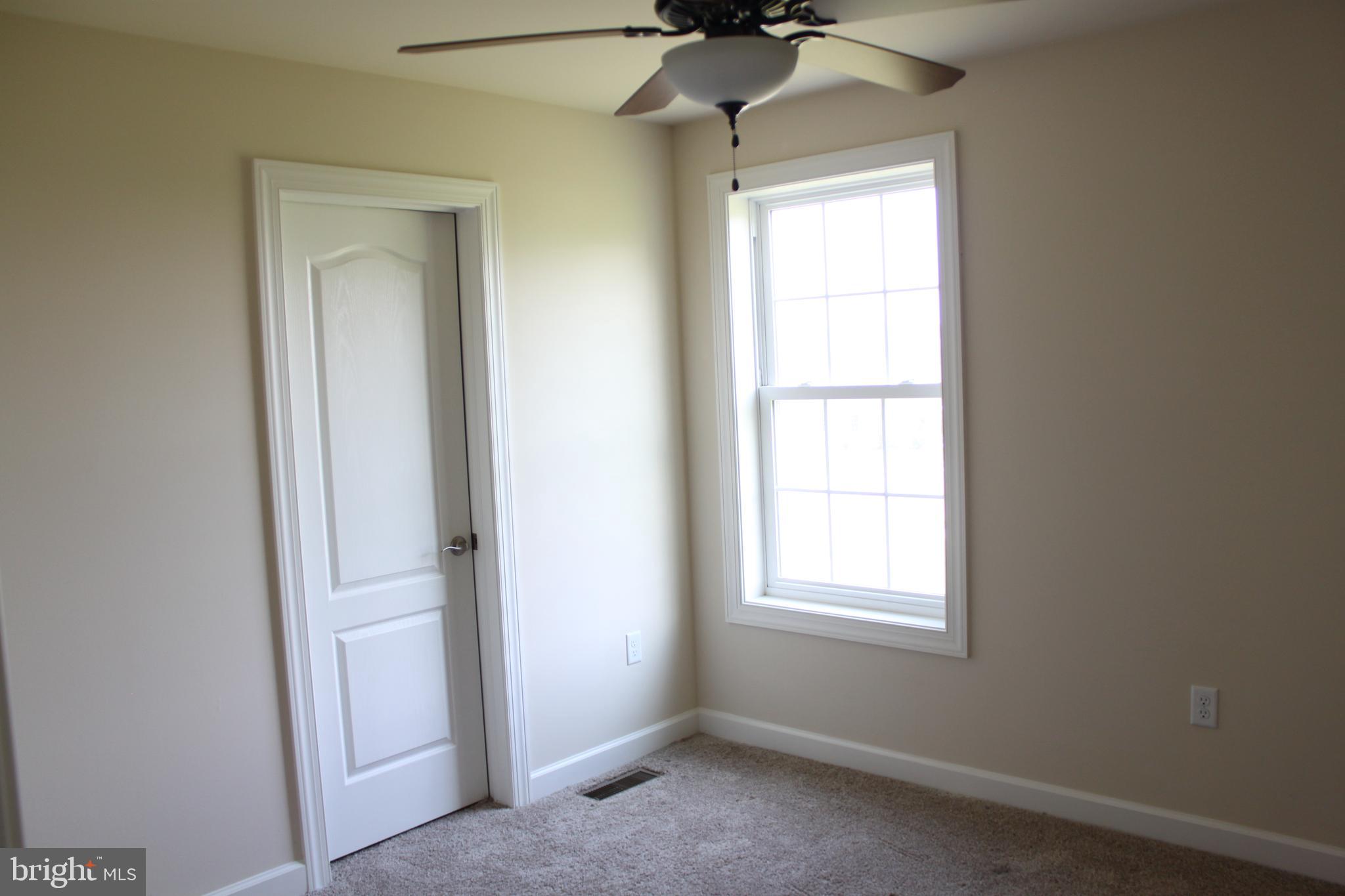 WOODLAND HILLS - Residential