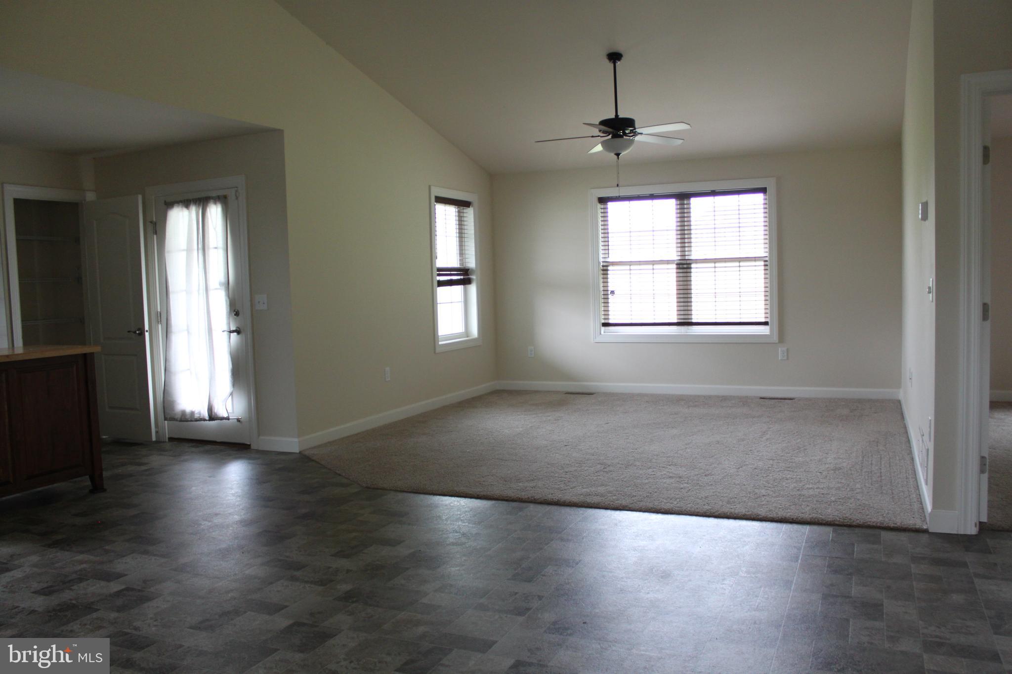 WOODLAND HILLS - Residential