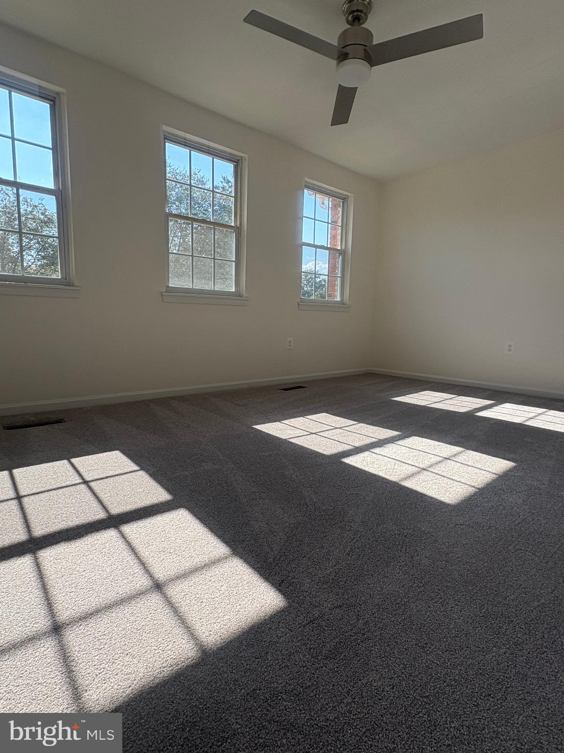 PINEWOOD GREENS - Residential Lease