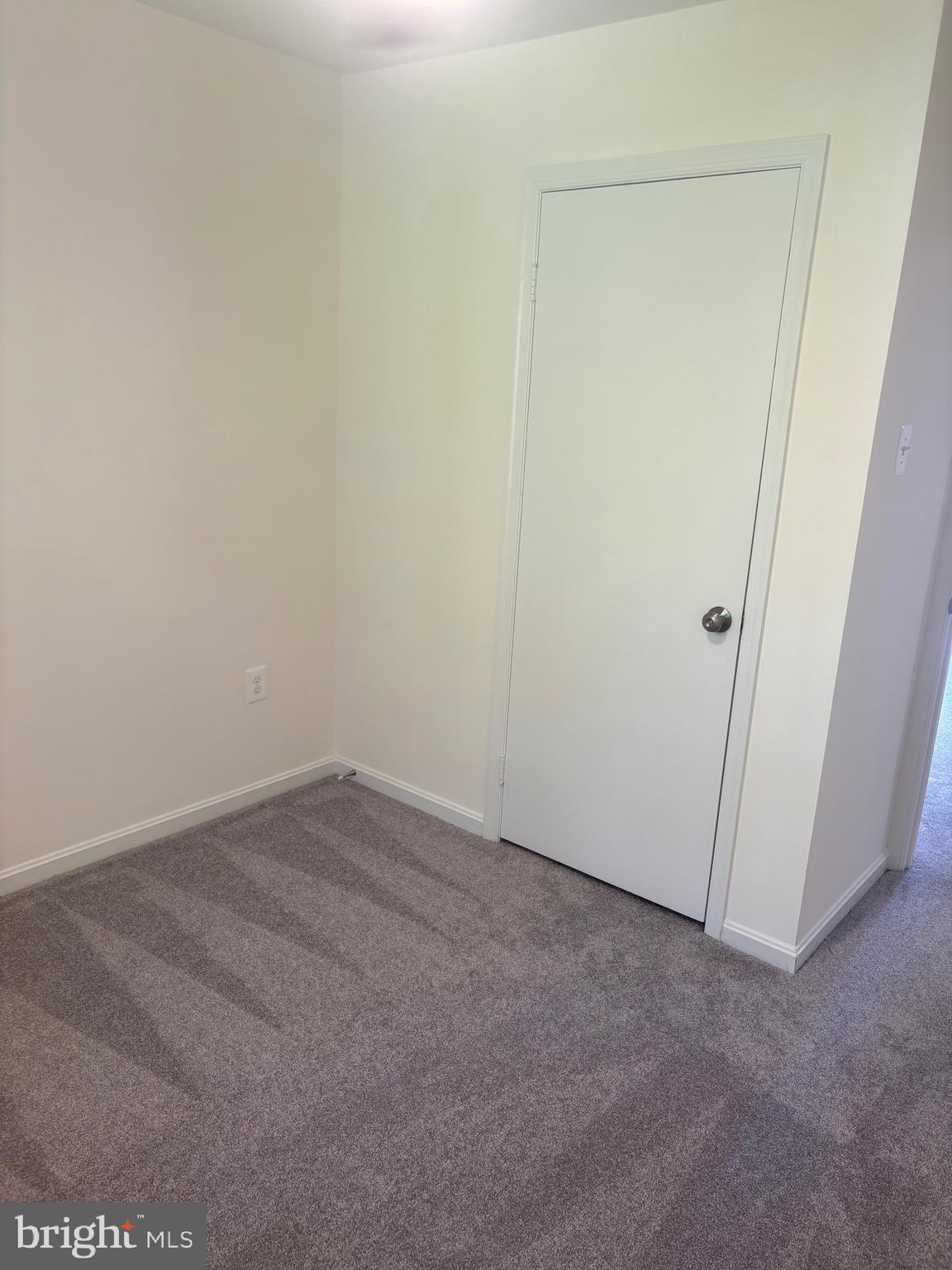 PINEWOOD GREENS - Residential Lease