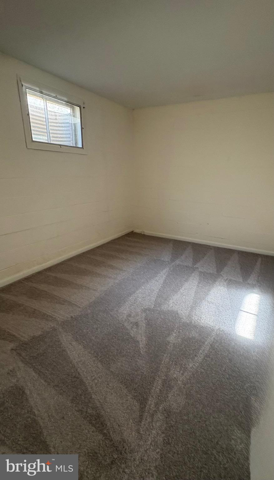 PINEWOOD GREENS - Residential Lease