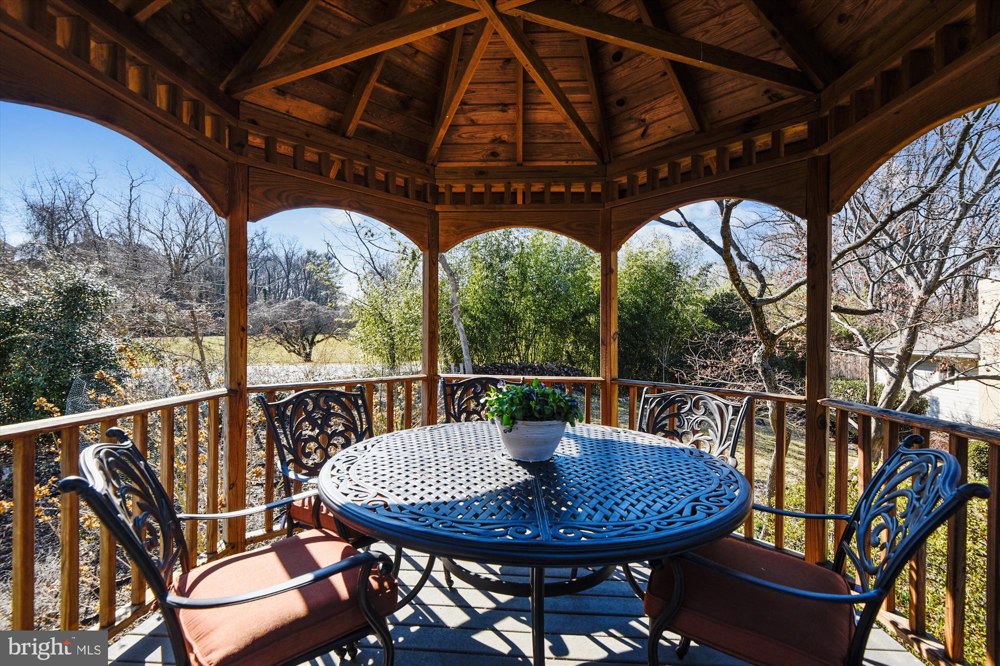 ARLINGWOOD - Residential