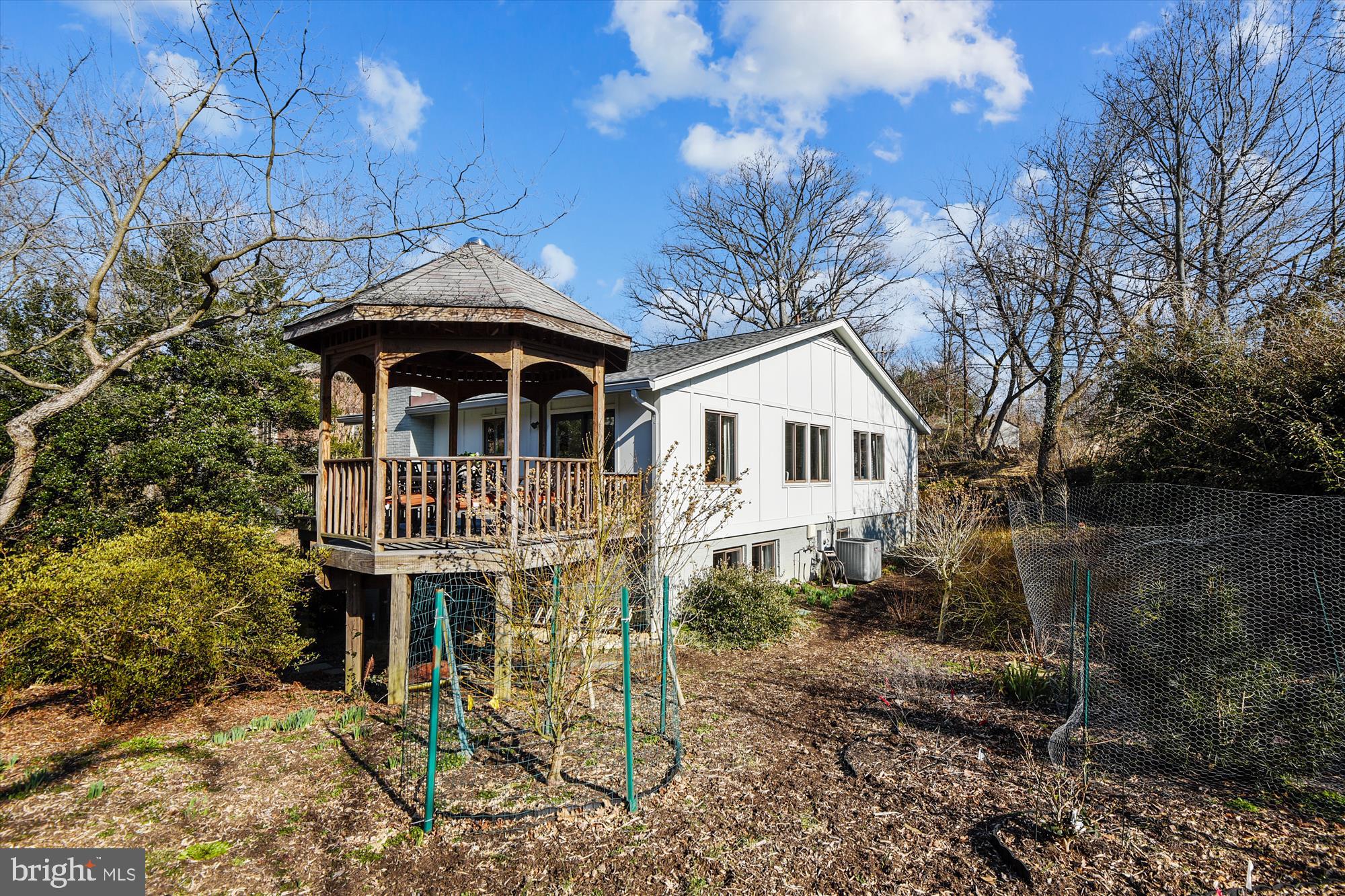 ARLINGWOOD - Residential