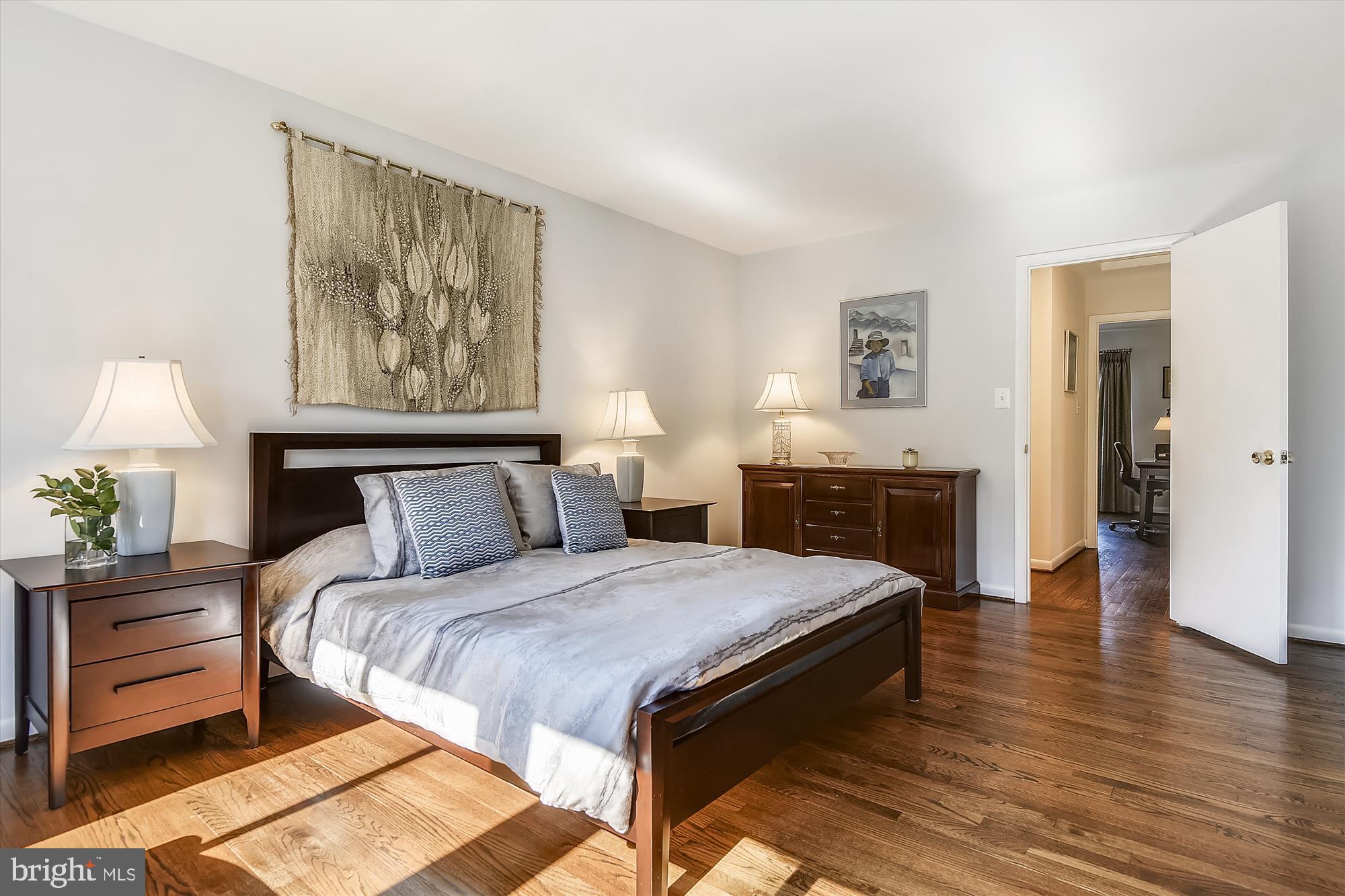 ARLINGWOOD - Residential