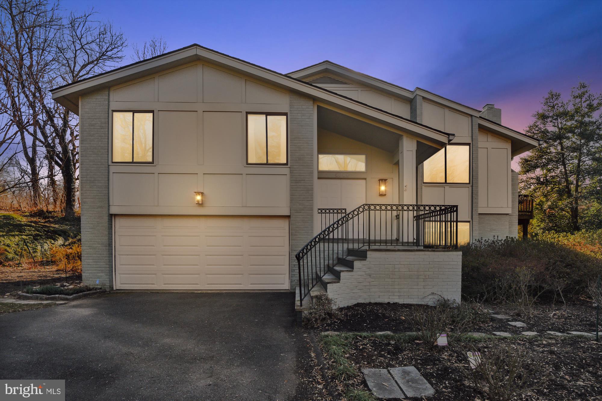 ARLINGWOOD - Residential