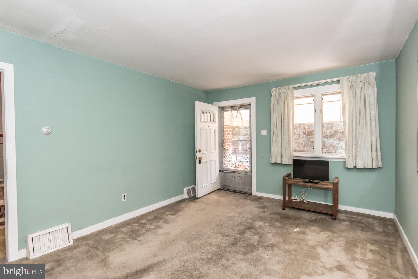 MAYFAIR - Residential