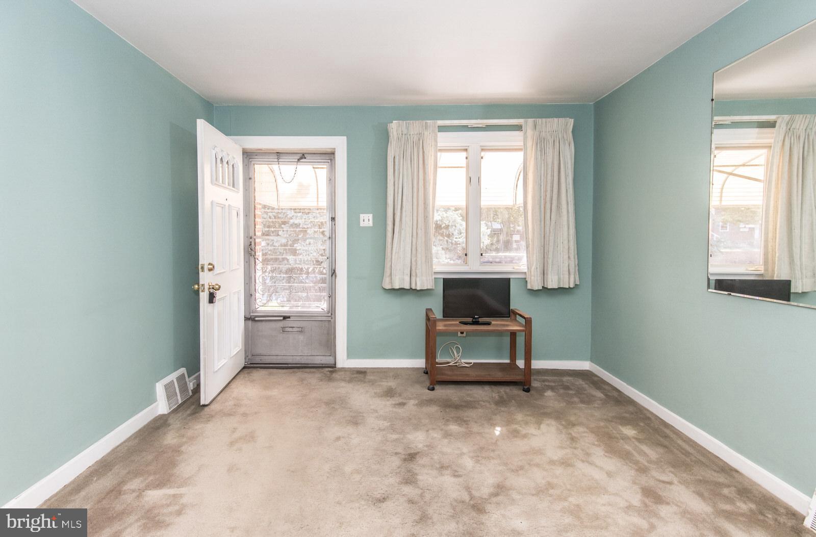 MAYFAIR - Residential