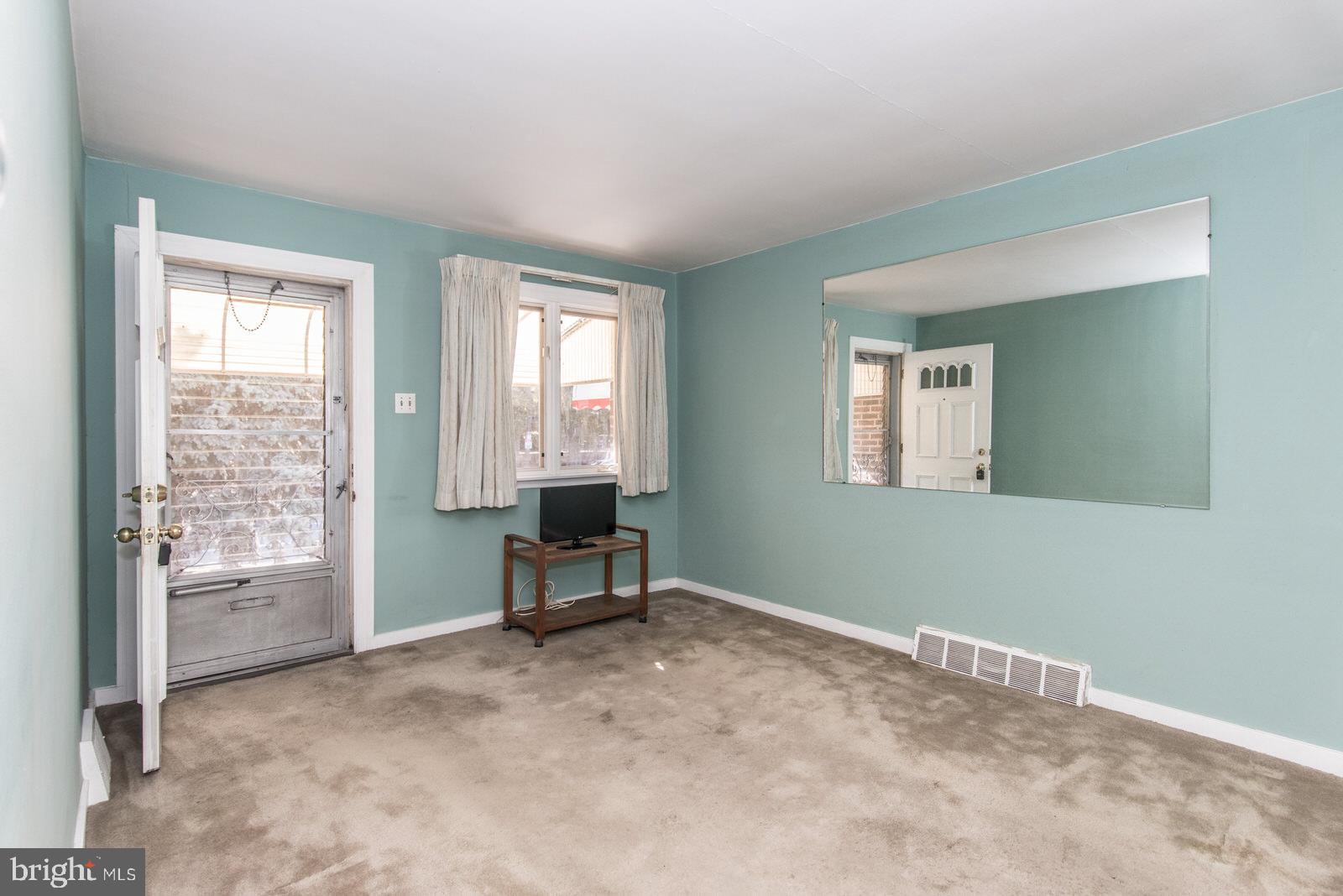 MAYFAIR - Residential