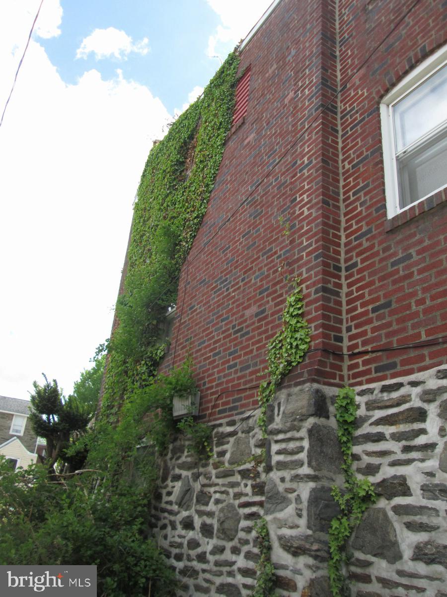 DREXEL HILL - Residential